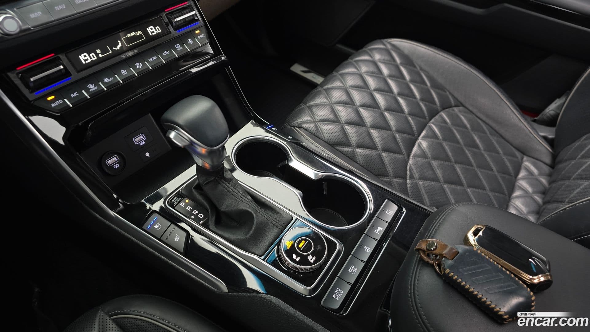 Main__Slider__Photo:Mohave Kia 2021.1-8