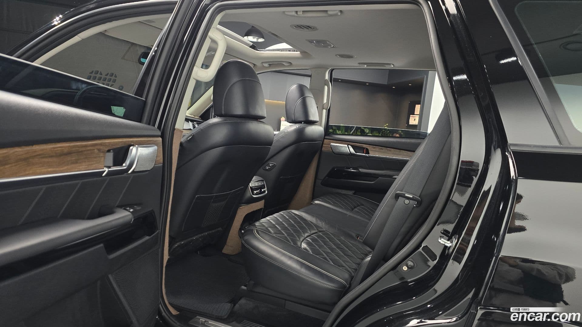 Main__Slider__Photo:Mohave Kia 2021.1-11