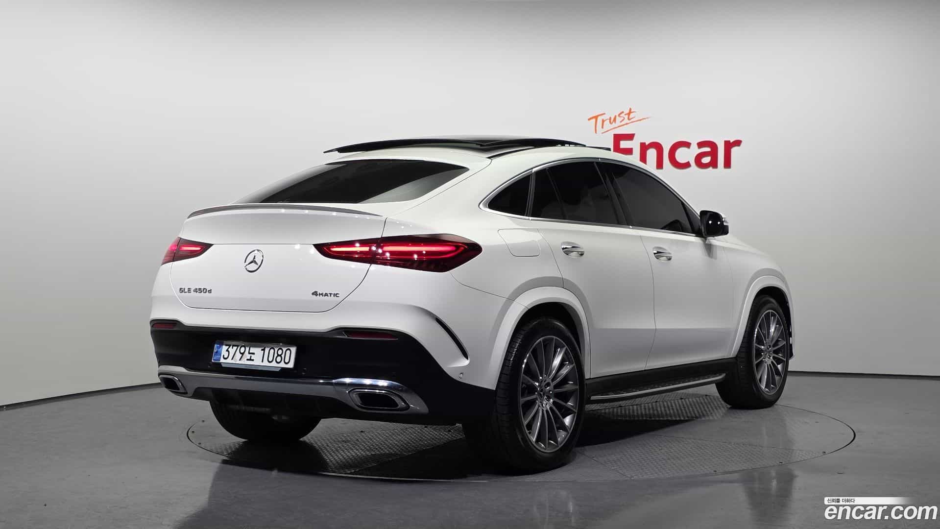 GLE-Class Mercedes-Benz 2023.11-OUTER-002