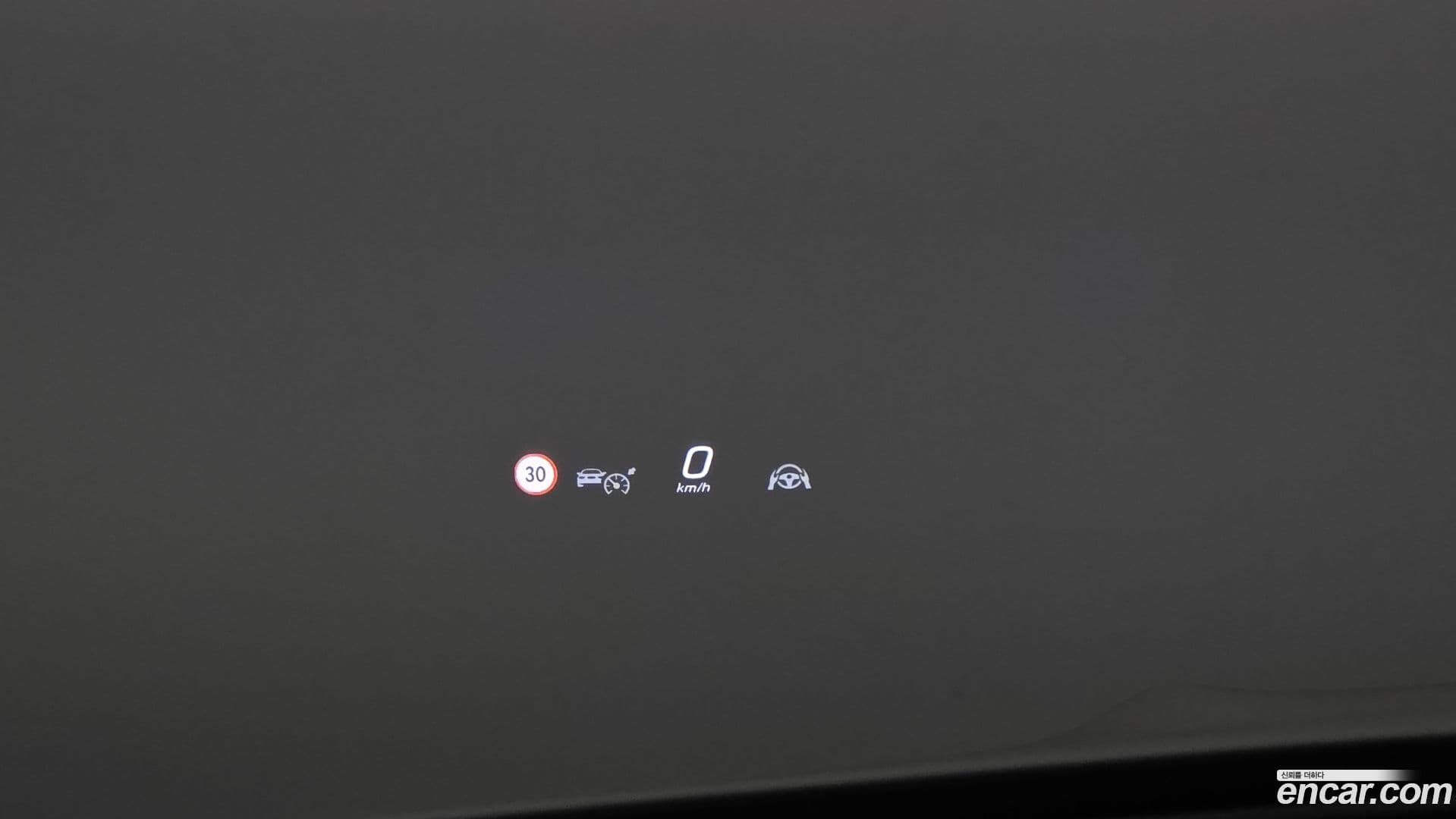 Main__Slider__Photo:GLE-Class Mercedes-Benz 2023.11-15