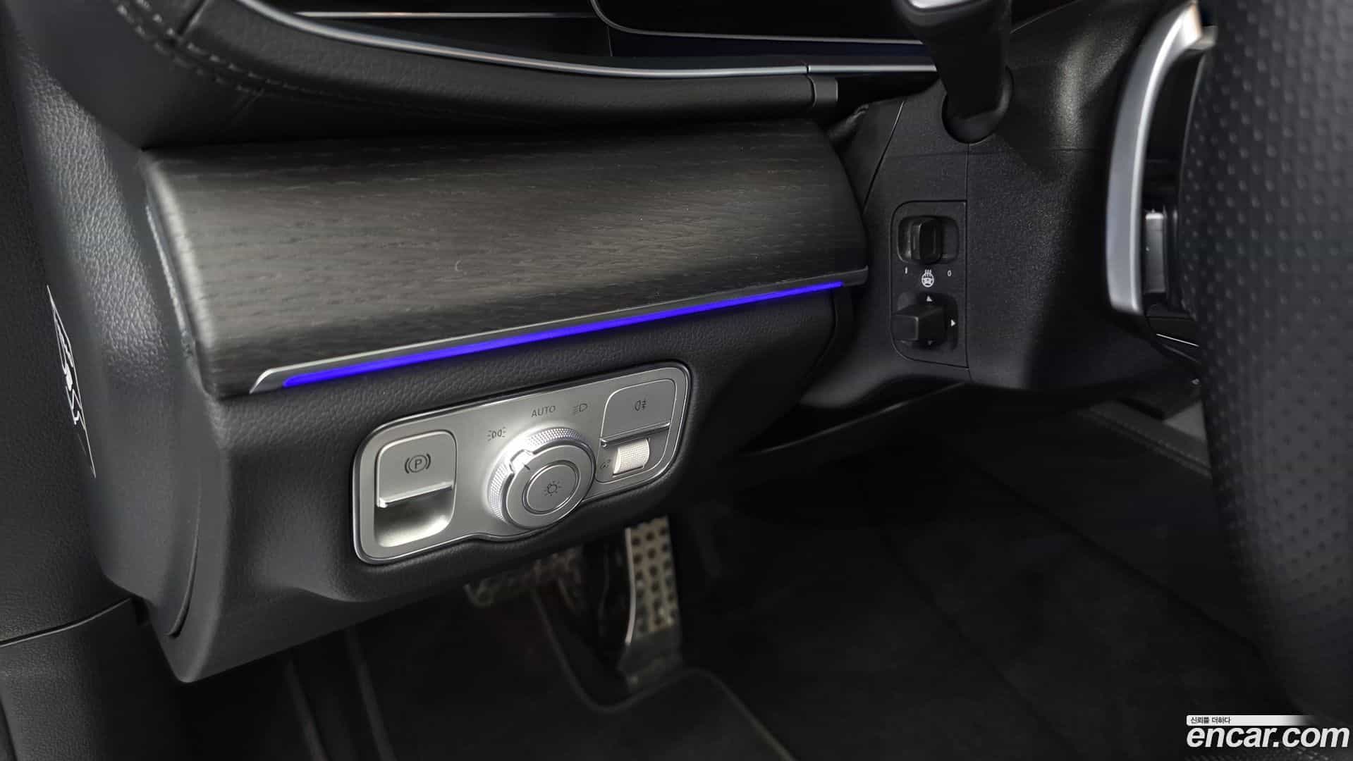 GLE-Class Mercedes-Benz 2023.11-OPTION-021