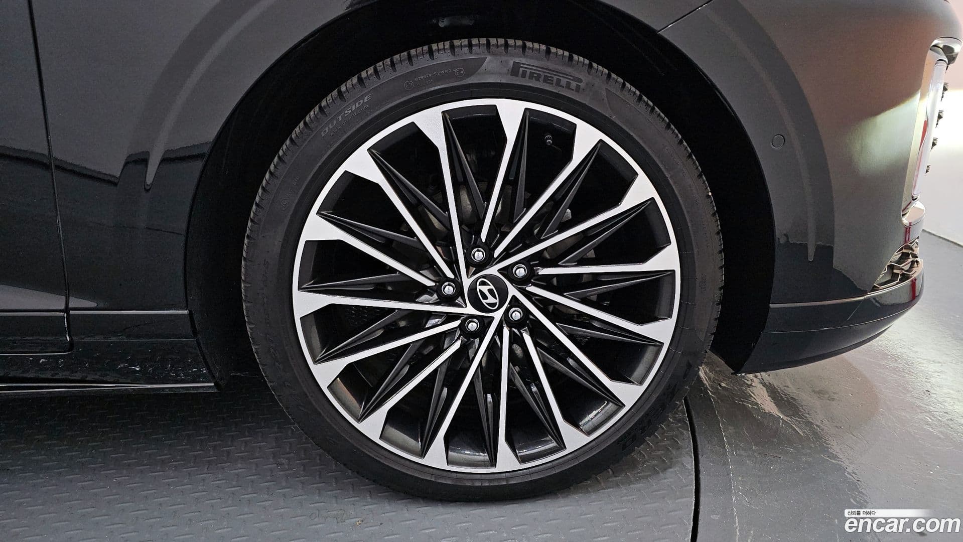 Main__Slider__Photo:Grandeur Hyundai 2023.8-4