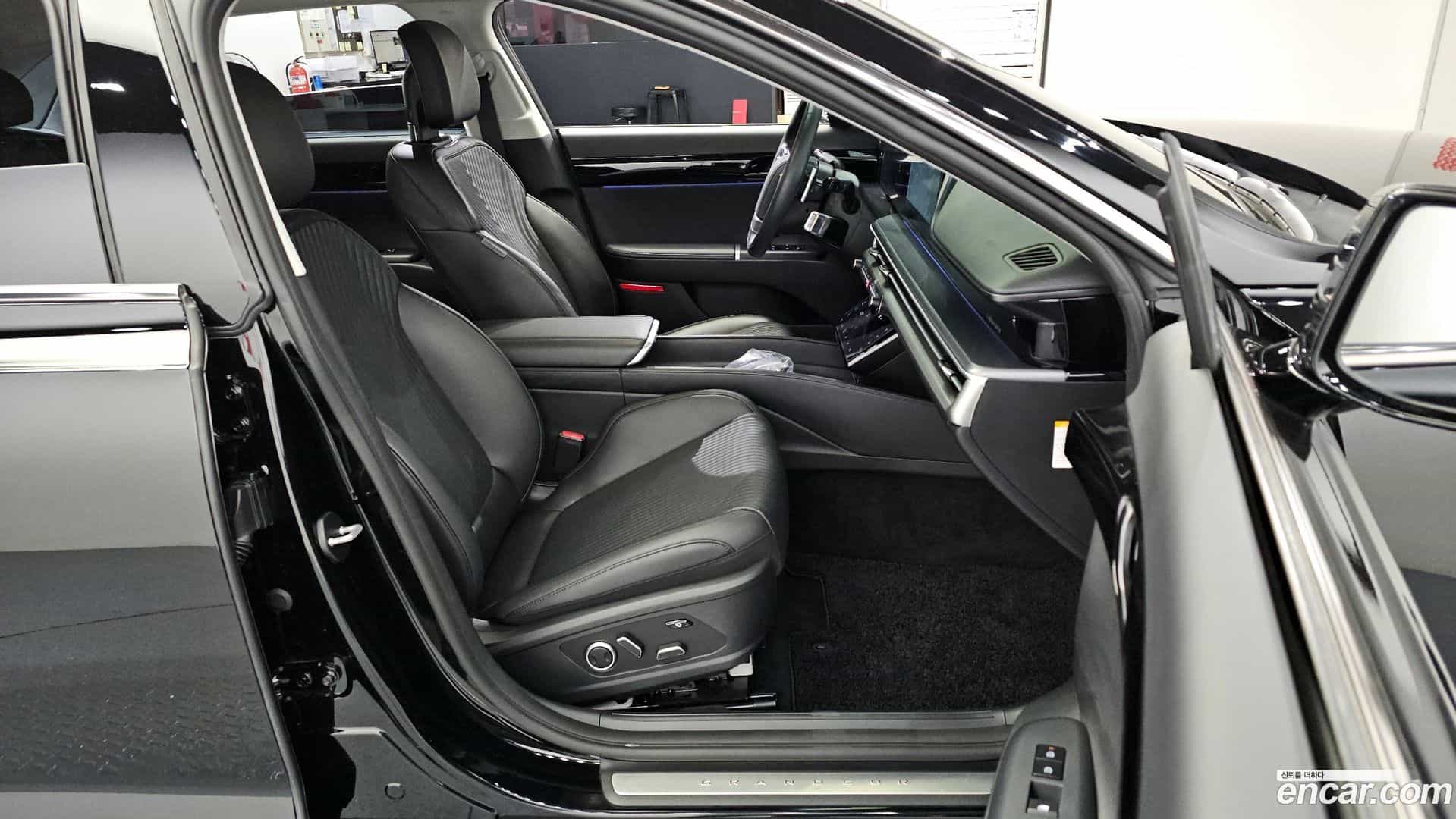 Grandeur Hyundai 2023.8-OPTION-016