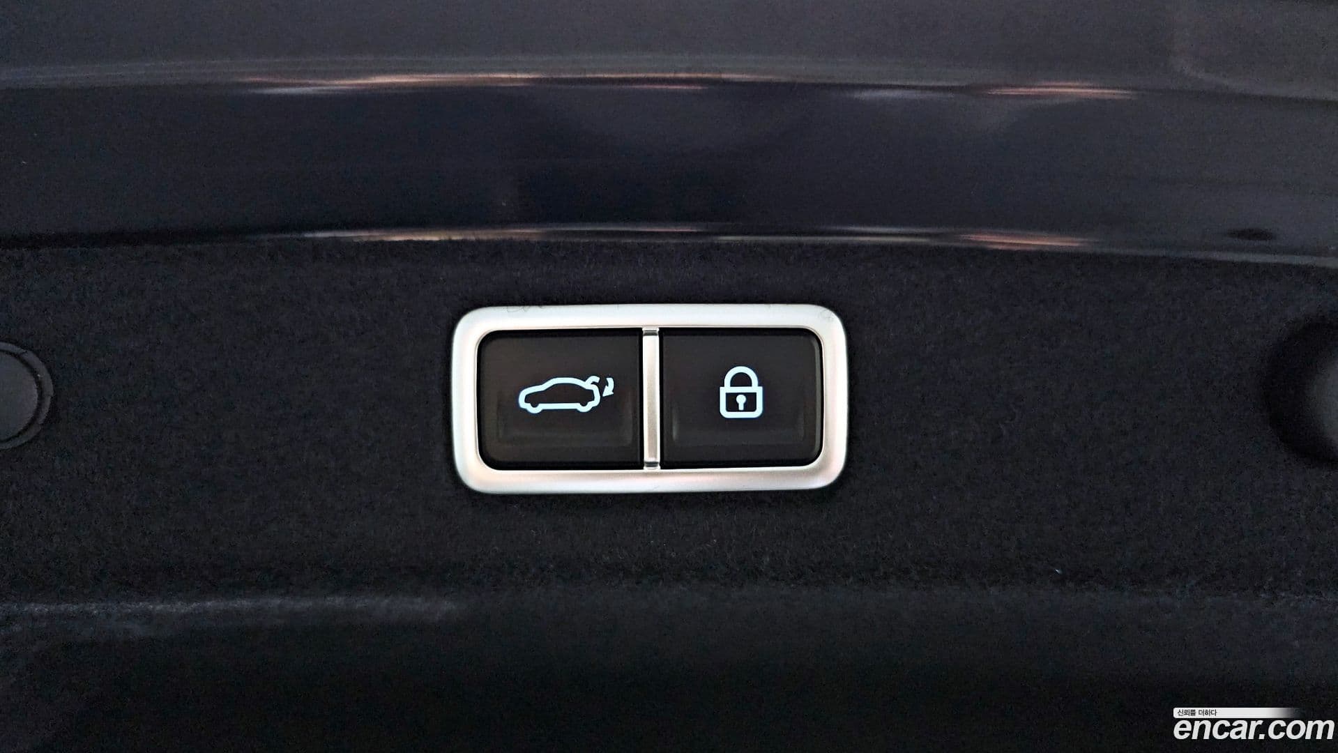 Main__Slider__Photo:Grandeur Hyundai 2023.8-19