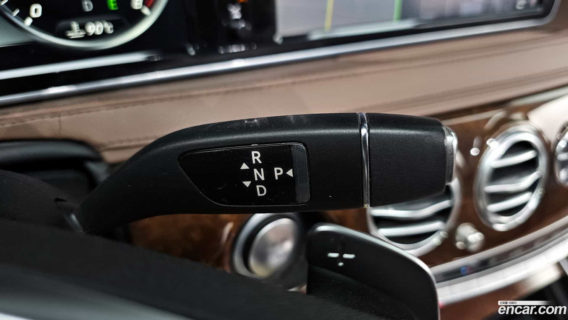 S-Class Mercedes-Benz 2017.1-INNER-009