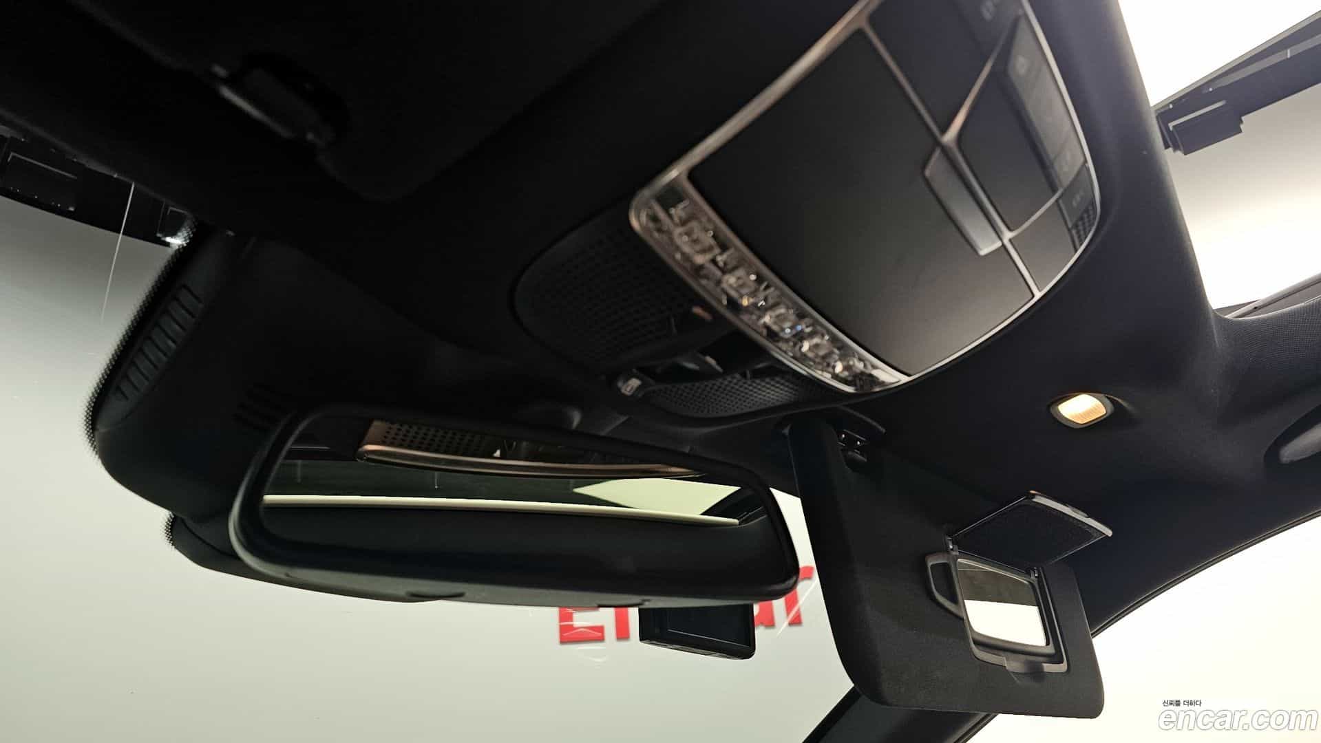 S-Class Mercedes-Benz 2017.1-OPTION-024