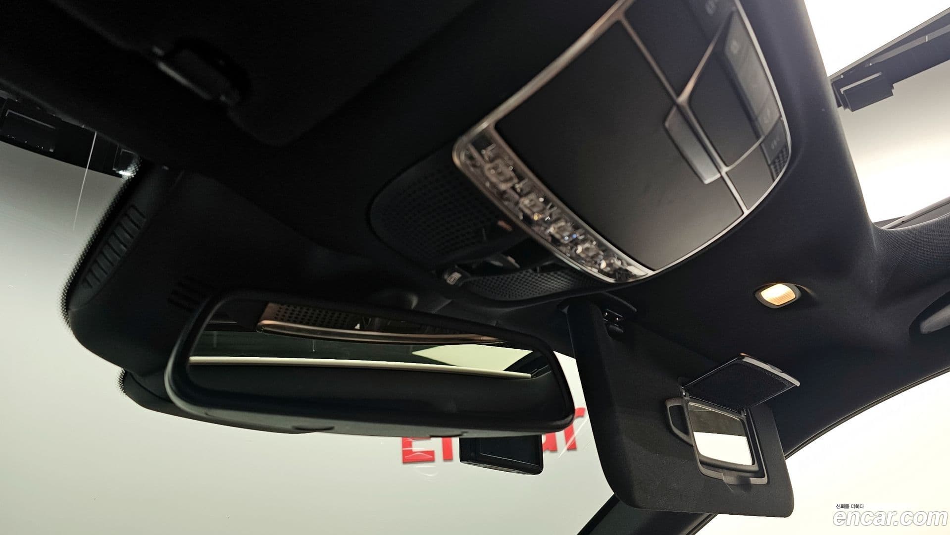 Main__Slider__Photo:S-Class Mercedes-Benz 2017.1-19