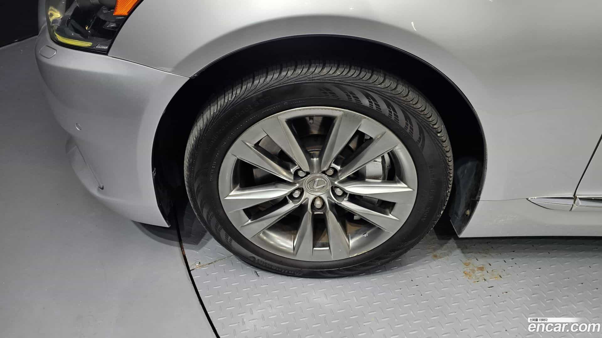 LS Lexus 2014.1-OUTER-005