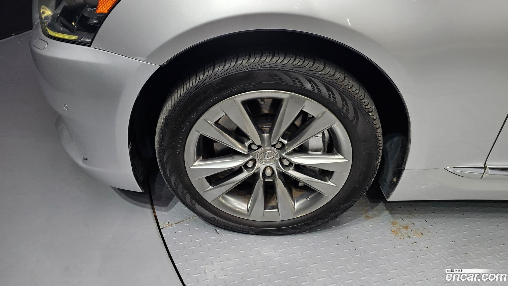 Main__Slider__Photo:LS Lexus 2014.1-4