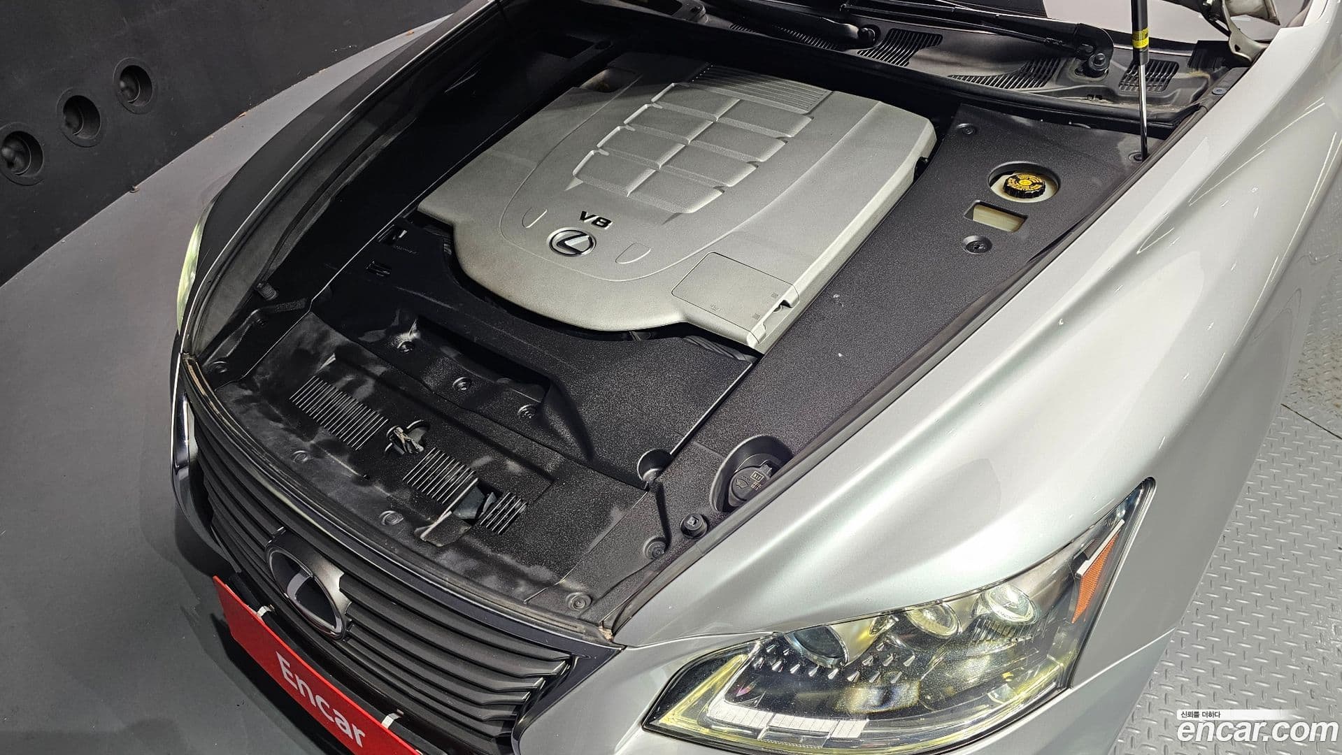 Main__Slider__Photo:LS Lexus 2014.1-5