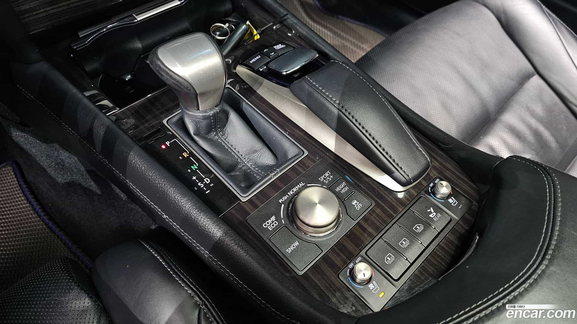 LS Lexus 2014.1-INNER-009