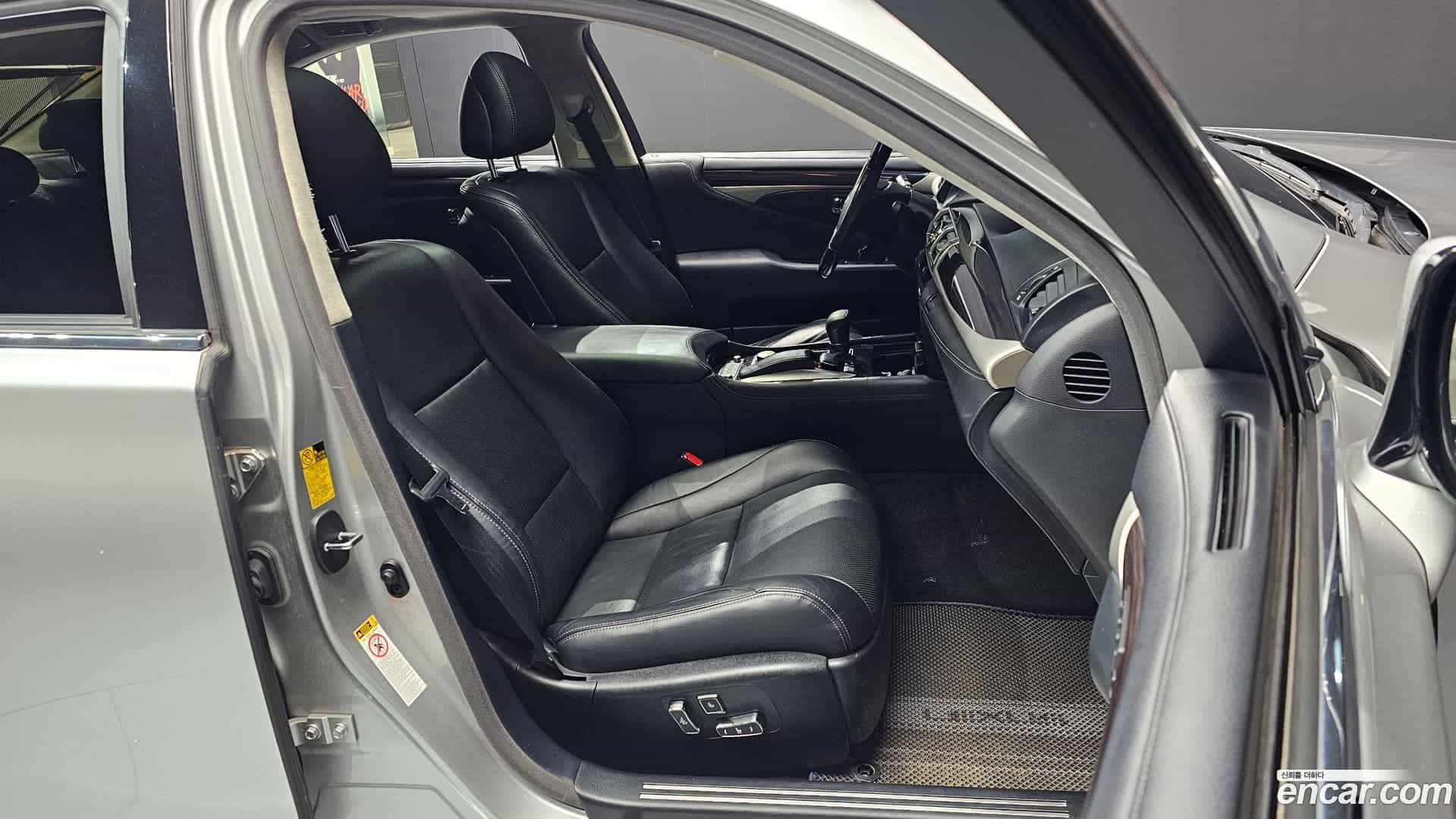 LS Lexus 2014.1-OPTION-015