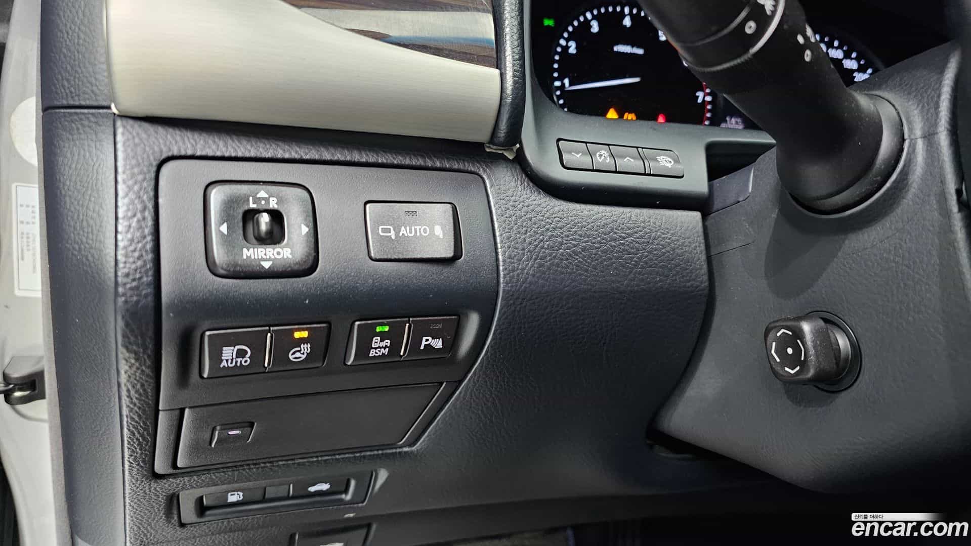 LS Lexus 2014.1-OPTION-020