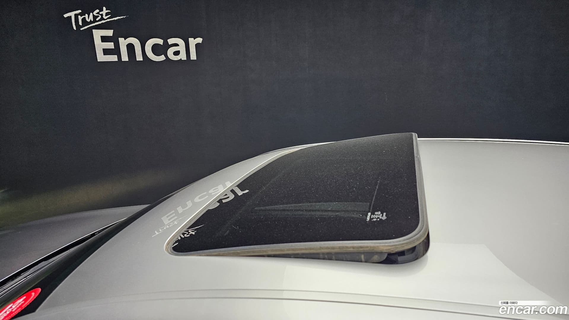 Main__Slider__Photo:LS Lexus 2014.1-17