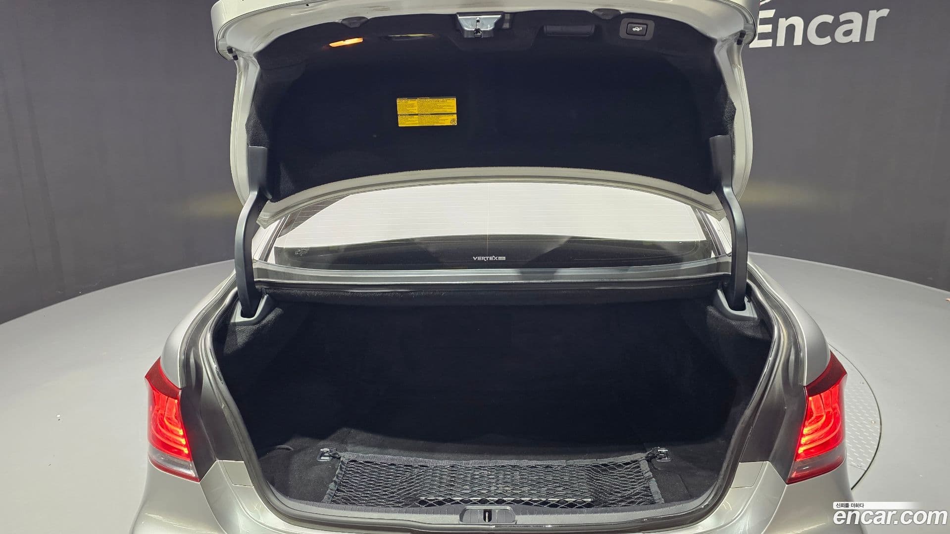 Main__Slider__Photo:LS Lexus 2014.1-19