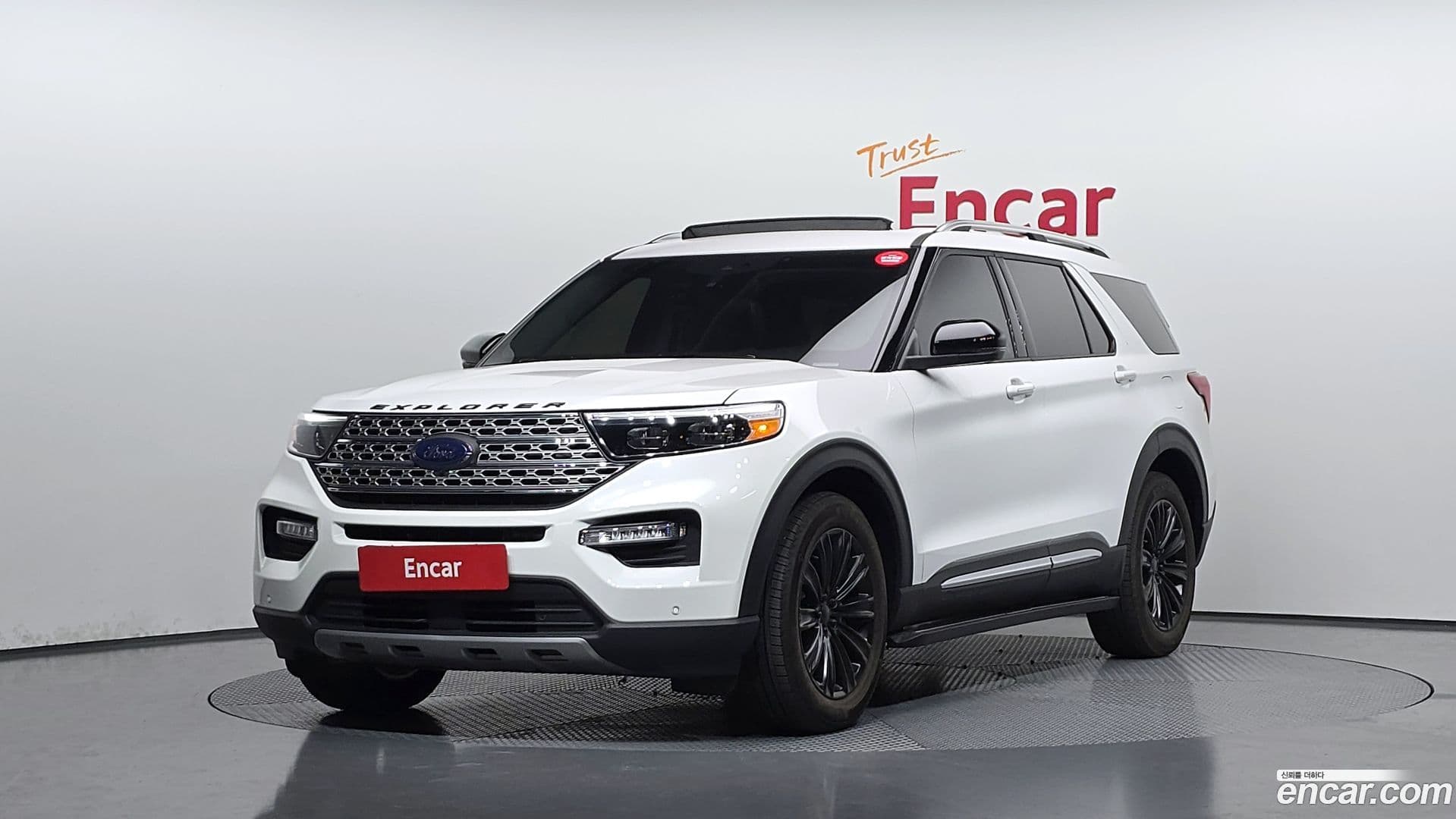 Main__Slider__Photo:Explorer Ford 2020.11-0