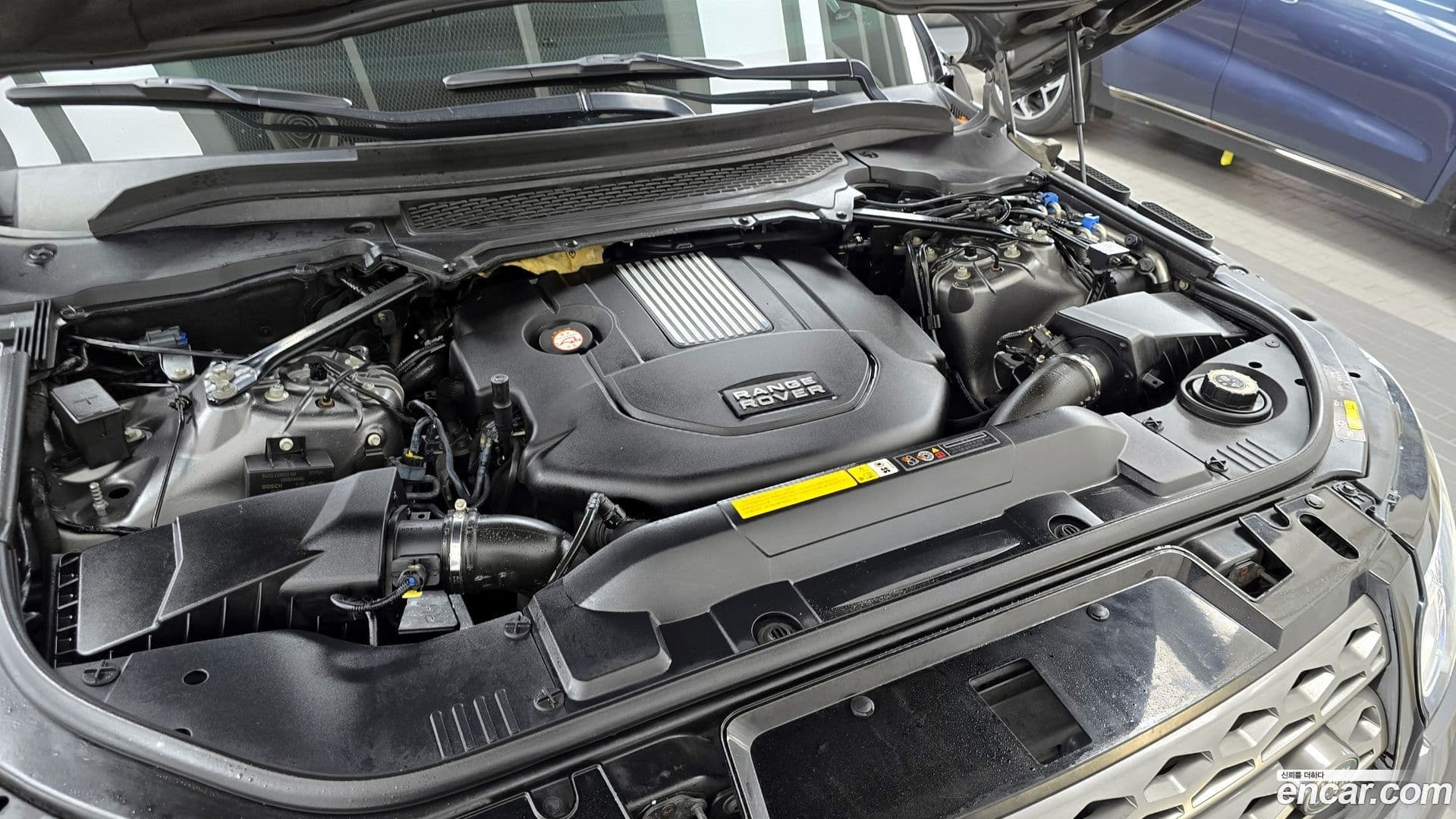 Main__Slider__Photo:Range Rover Sport Land Rover 2013.10-5