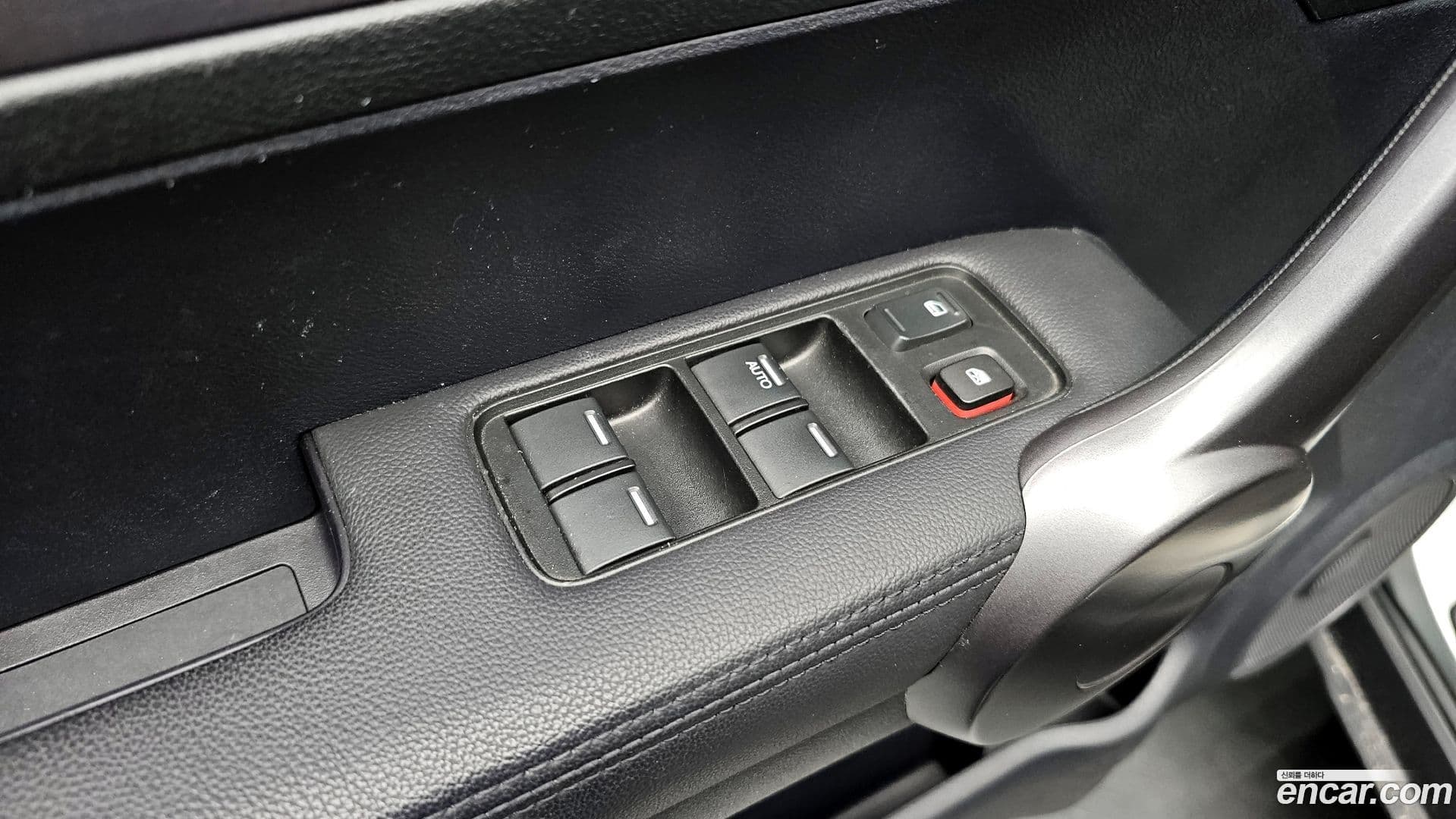 Main__Slider__Photo:CR-V Honda 2009.0-17