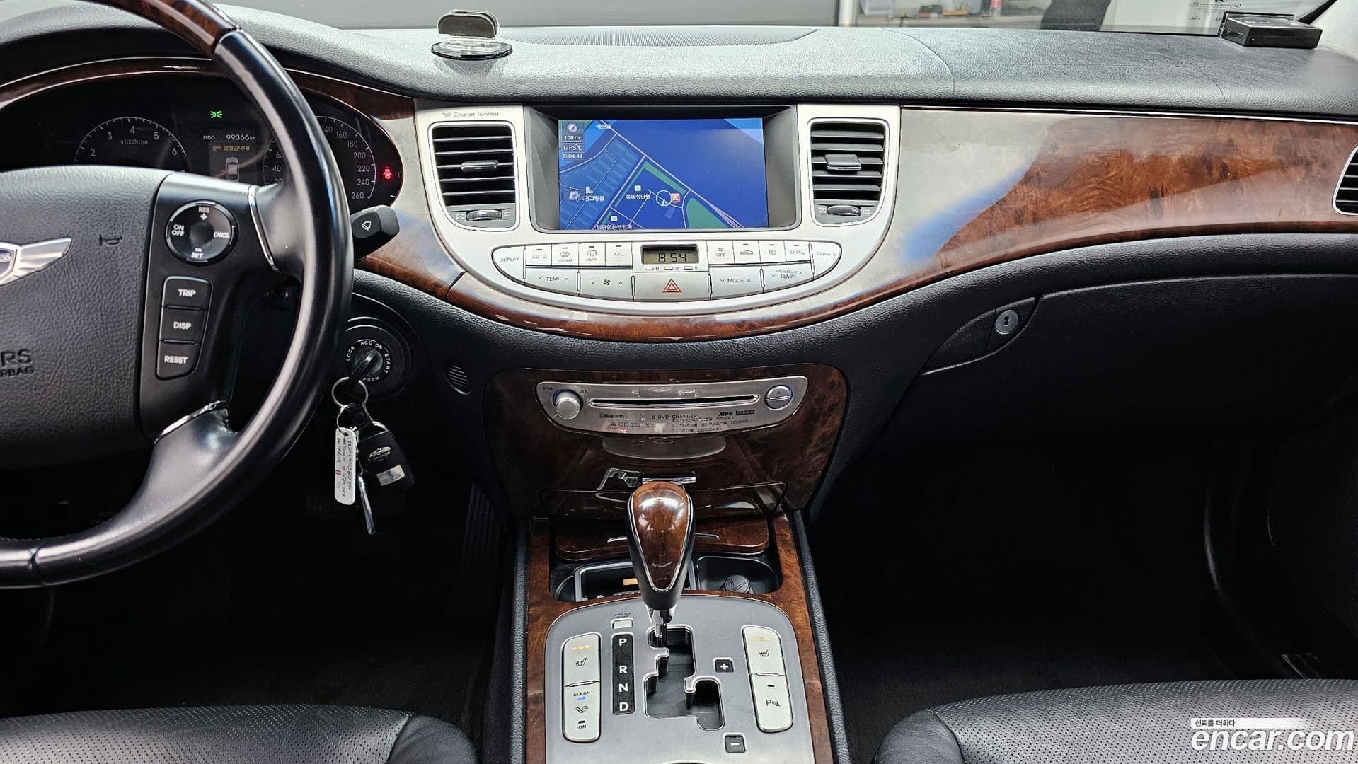 Main__Slider__Photo:Genesis Hyundai 2009.5-19