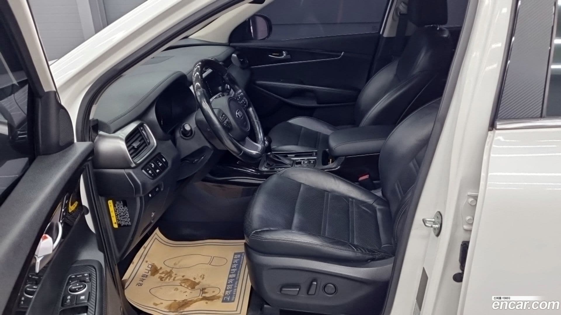 Main__Slider__Photo:Sorento Kia 2014.9-6