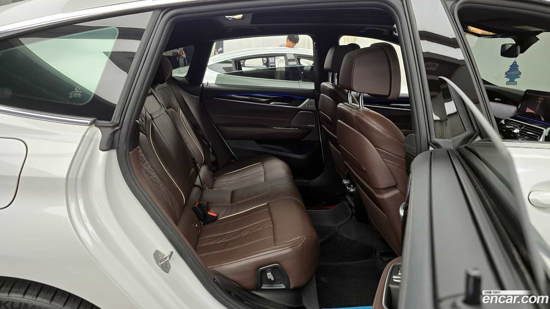 Gran Turismo BMW 2022.7-OPTION-016