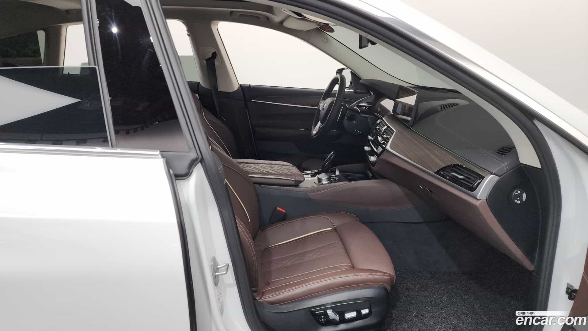 Gran Turismo BMW 2024.4-OPTION-015