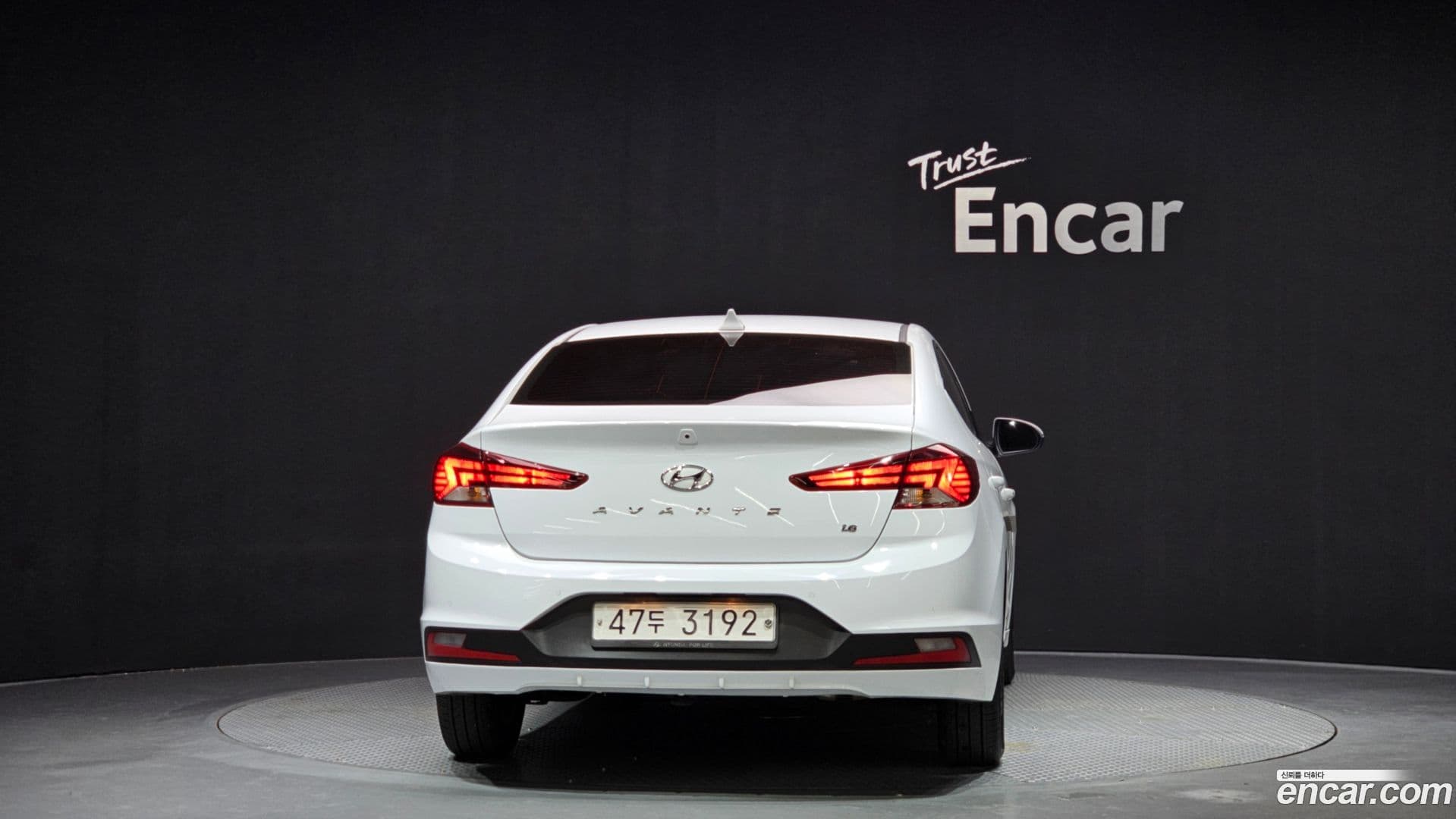 Main__Slider__Photo:AVANTE Hyundai 2019.4-3