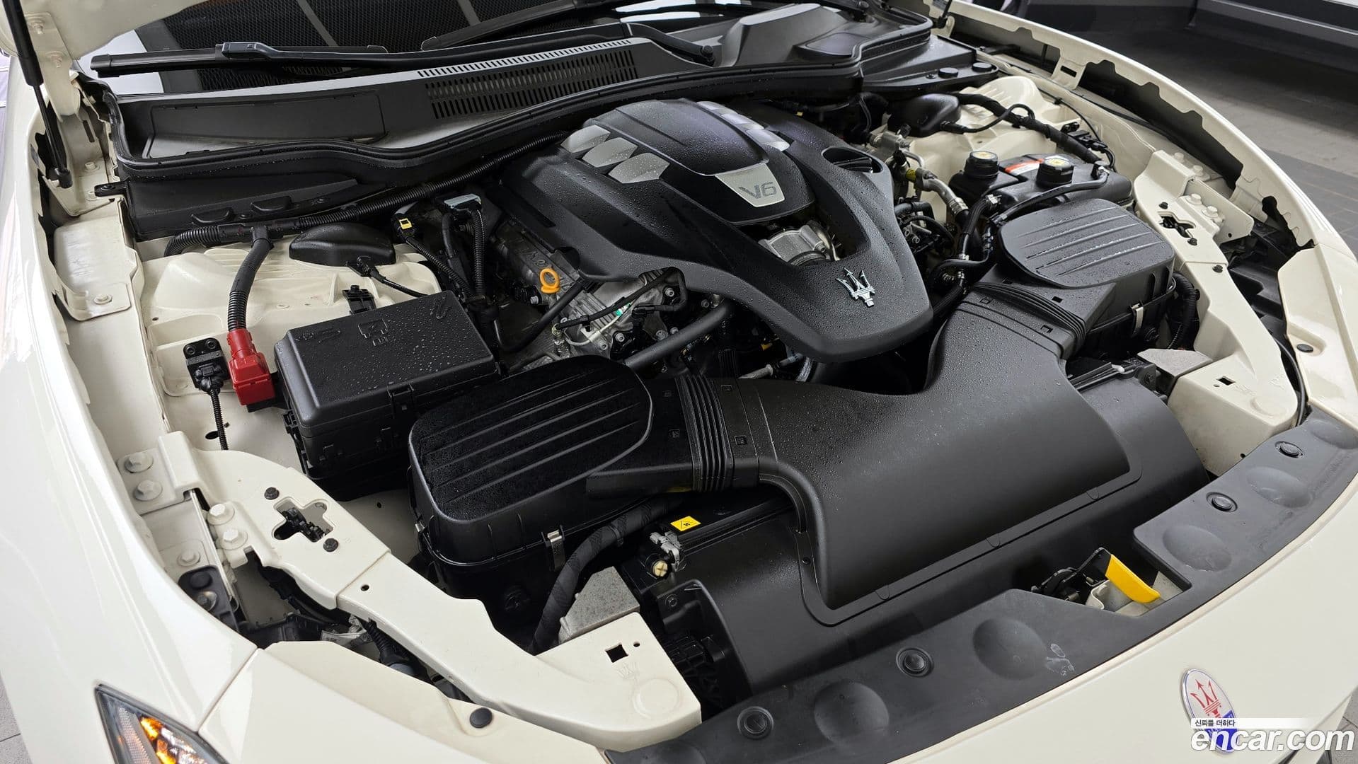 Main__Slider__Photo:Ghibli Maserati 2018.2-5