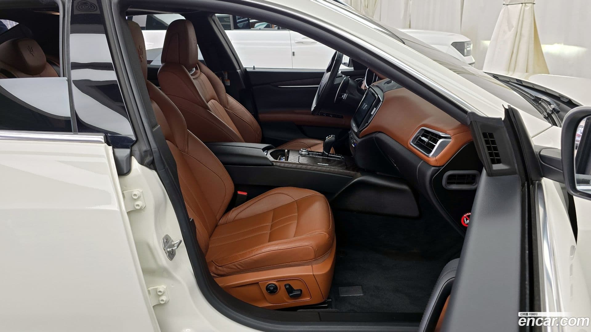 Main__Slider__Photo:Ghibli Maserati 2018.2-10