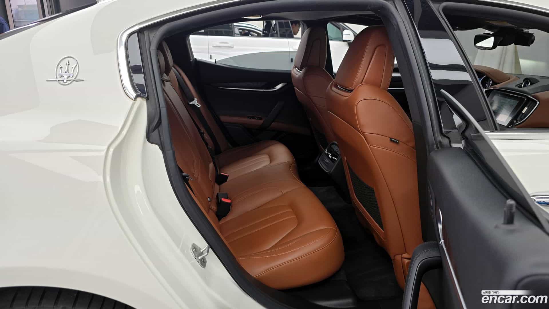 Ghibli Maserati 2018.2-OPTION-016