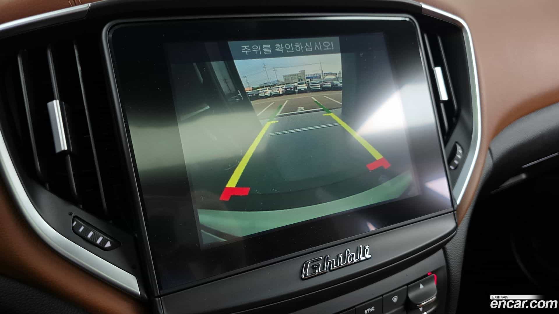 Ghibli Maserati 2018.2-OPTION-019