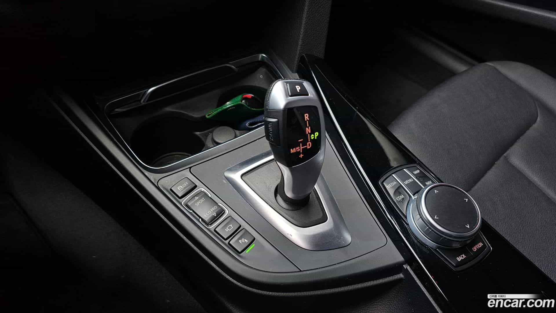 Gran Turismo BMW 2020.8-INNER-009