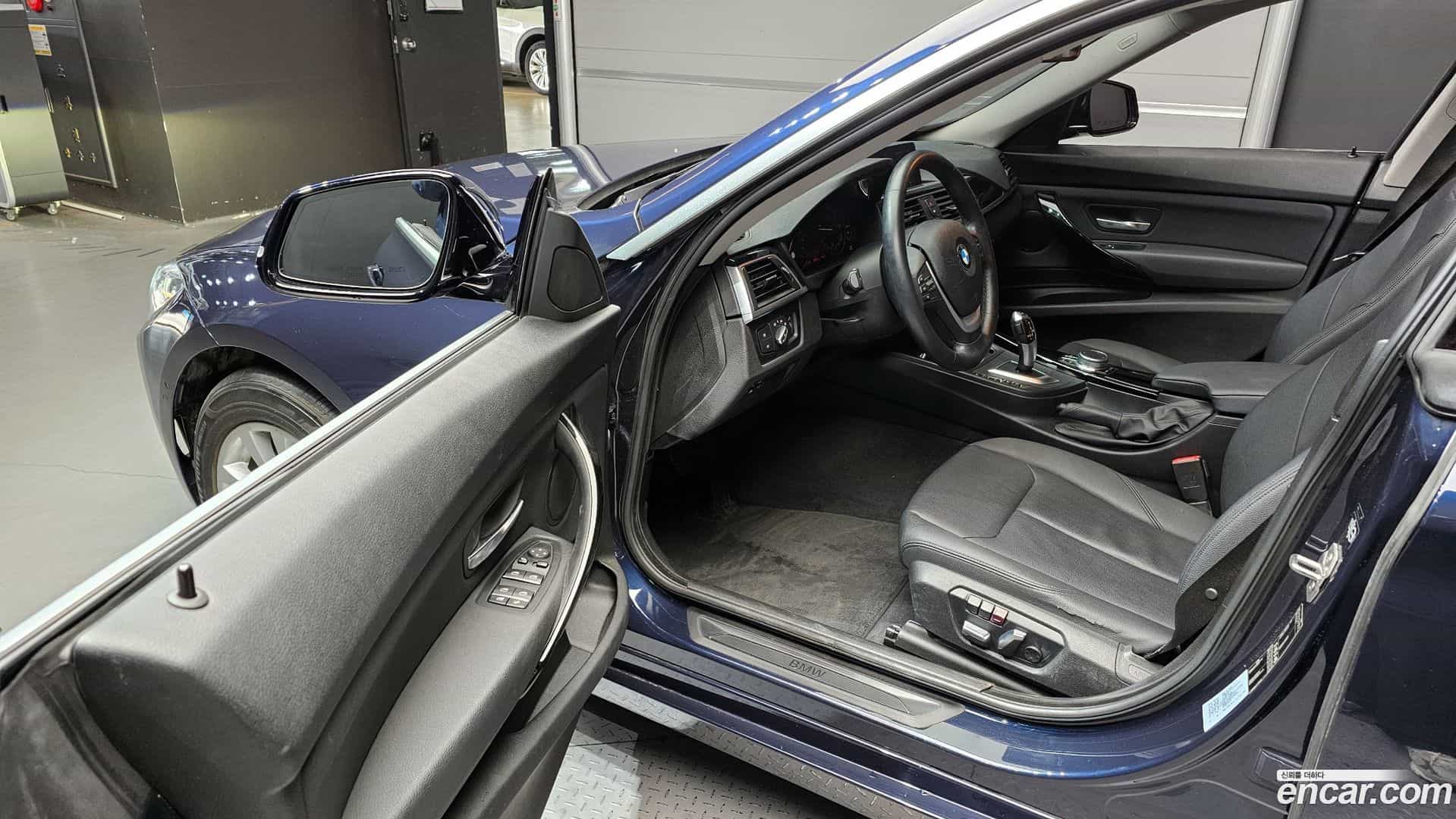 Gran Turismo BMW 2020.8-INNER-010