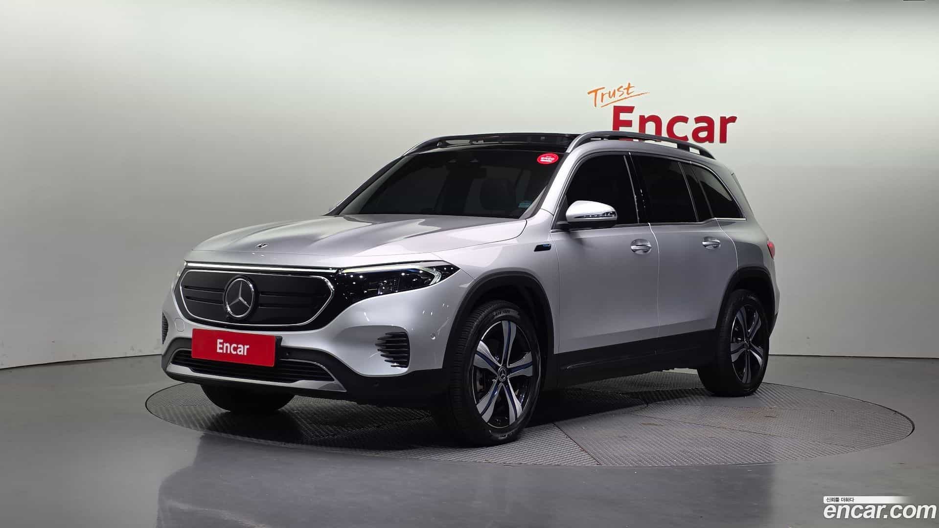 EQB Mercedes-Benz 2023.7-OUTER-001