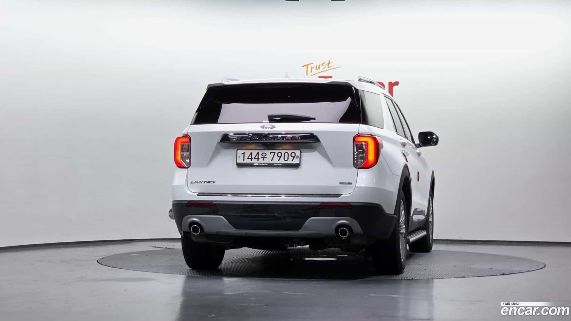 Explorer Ford 2020.4-OUTER-004