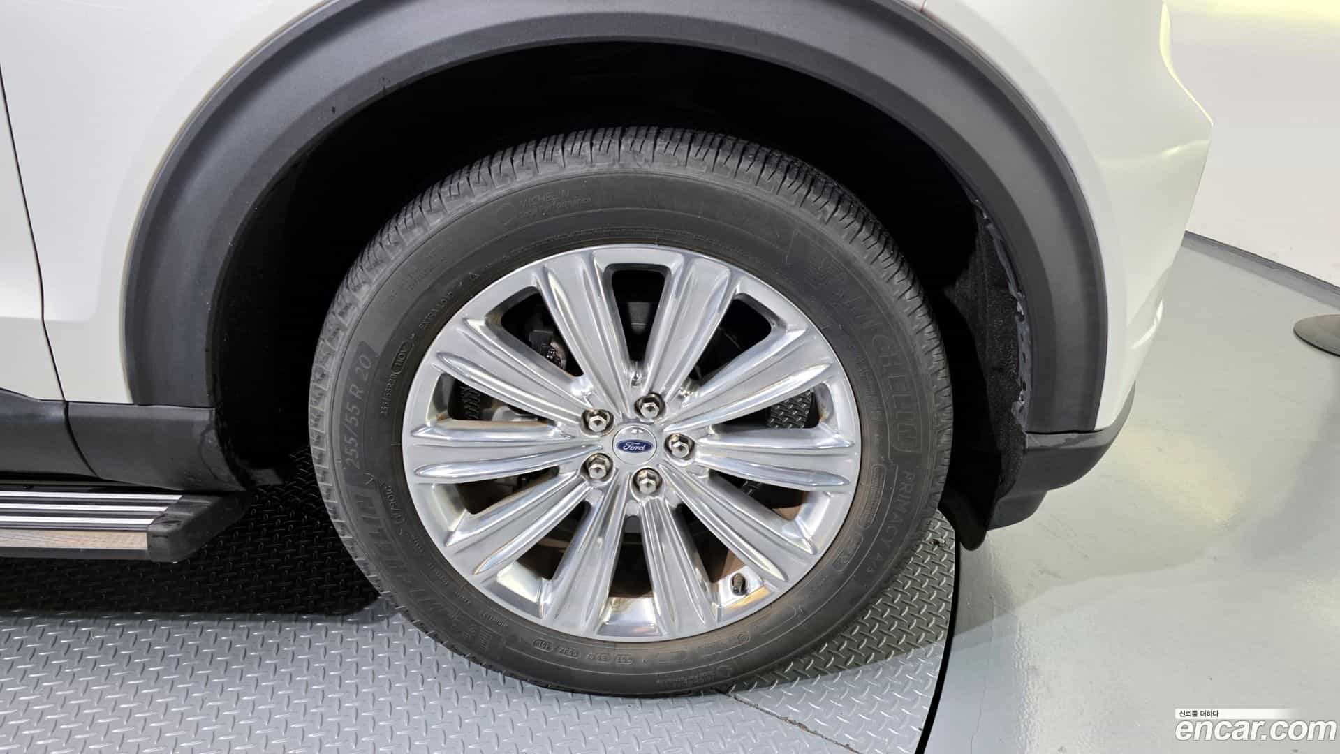 Explorer Ford 2020.4-OUTER-005