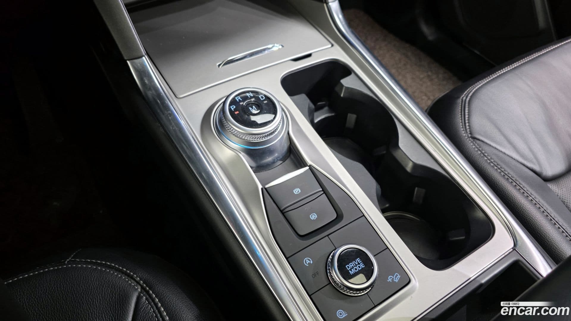 Main__Slider__Photo:Explorer Ford 2020.4-8