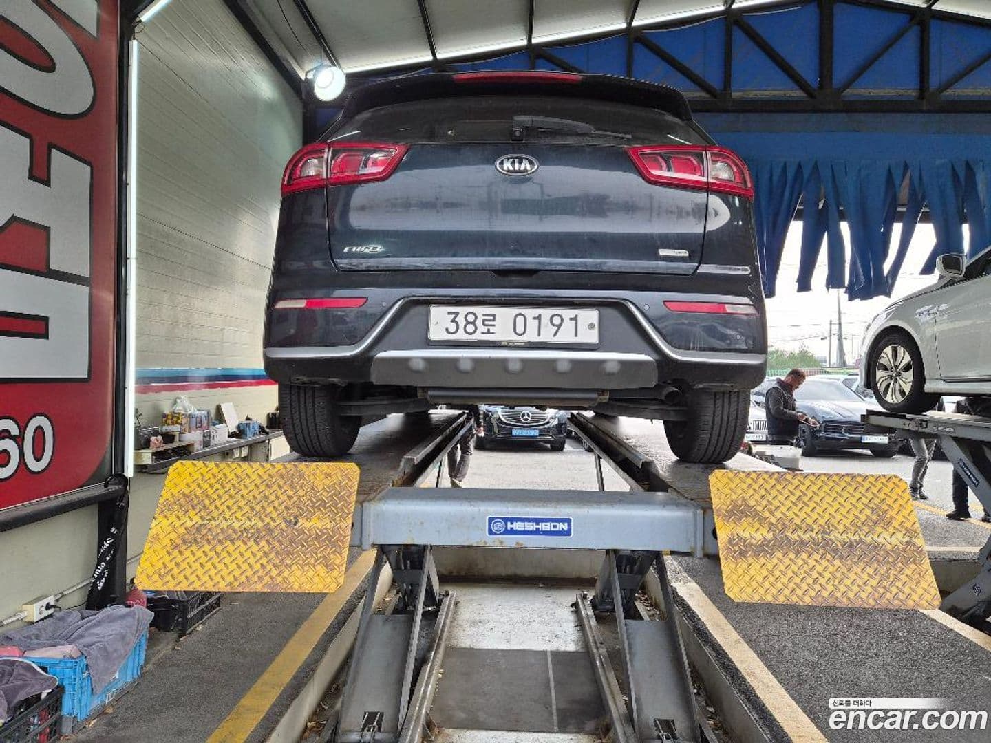 Main__Slider__Photo:Niro Kia 2016.5-1