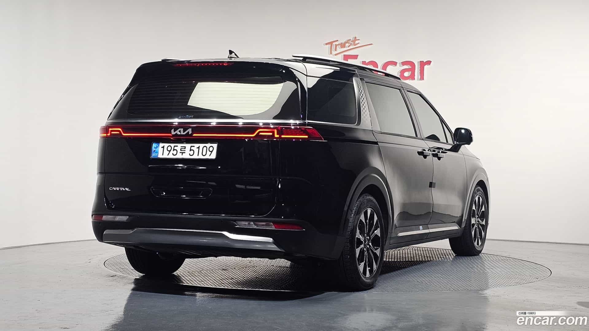 Canival Kia 2023.2-OUTER-002