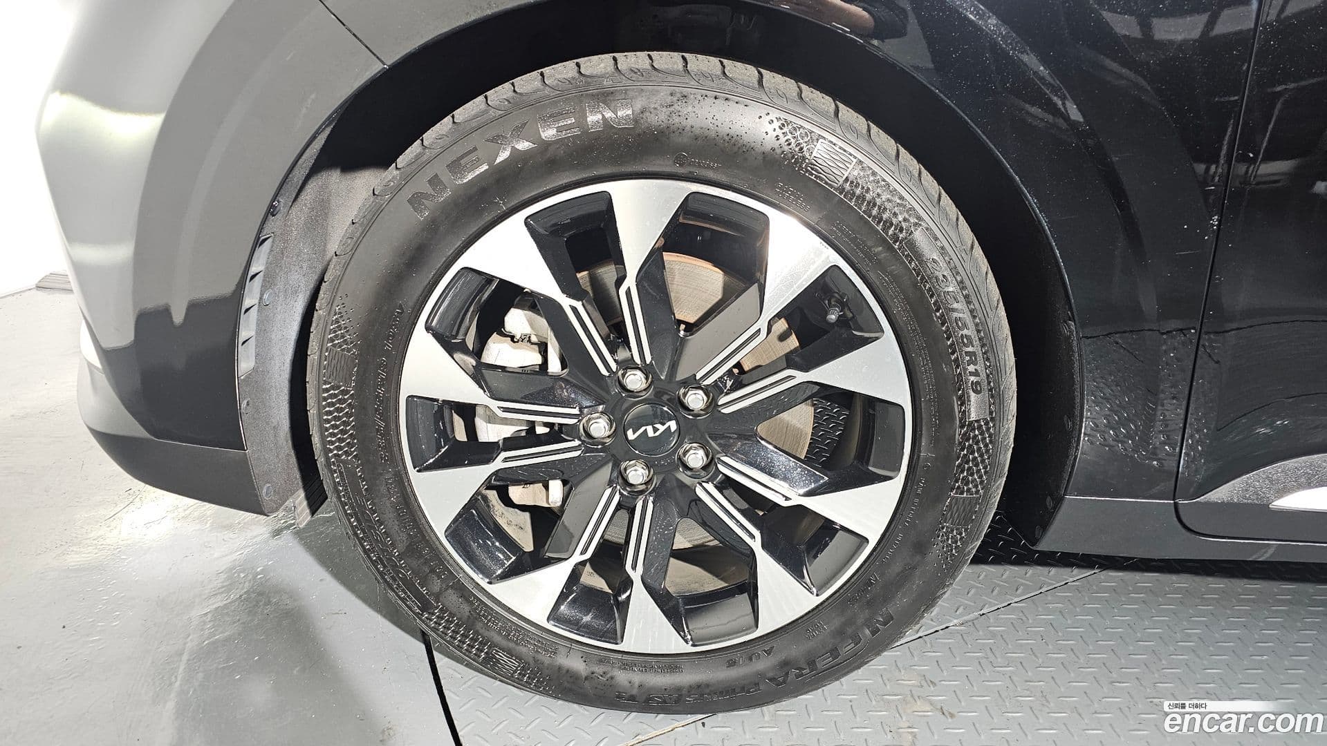 Main__Slider__Photo:Canival Kia 2023.2-4