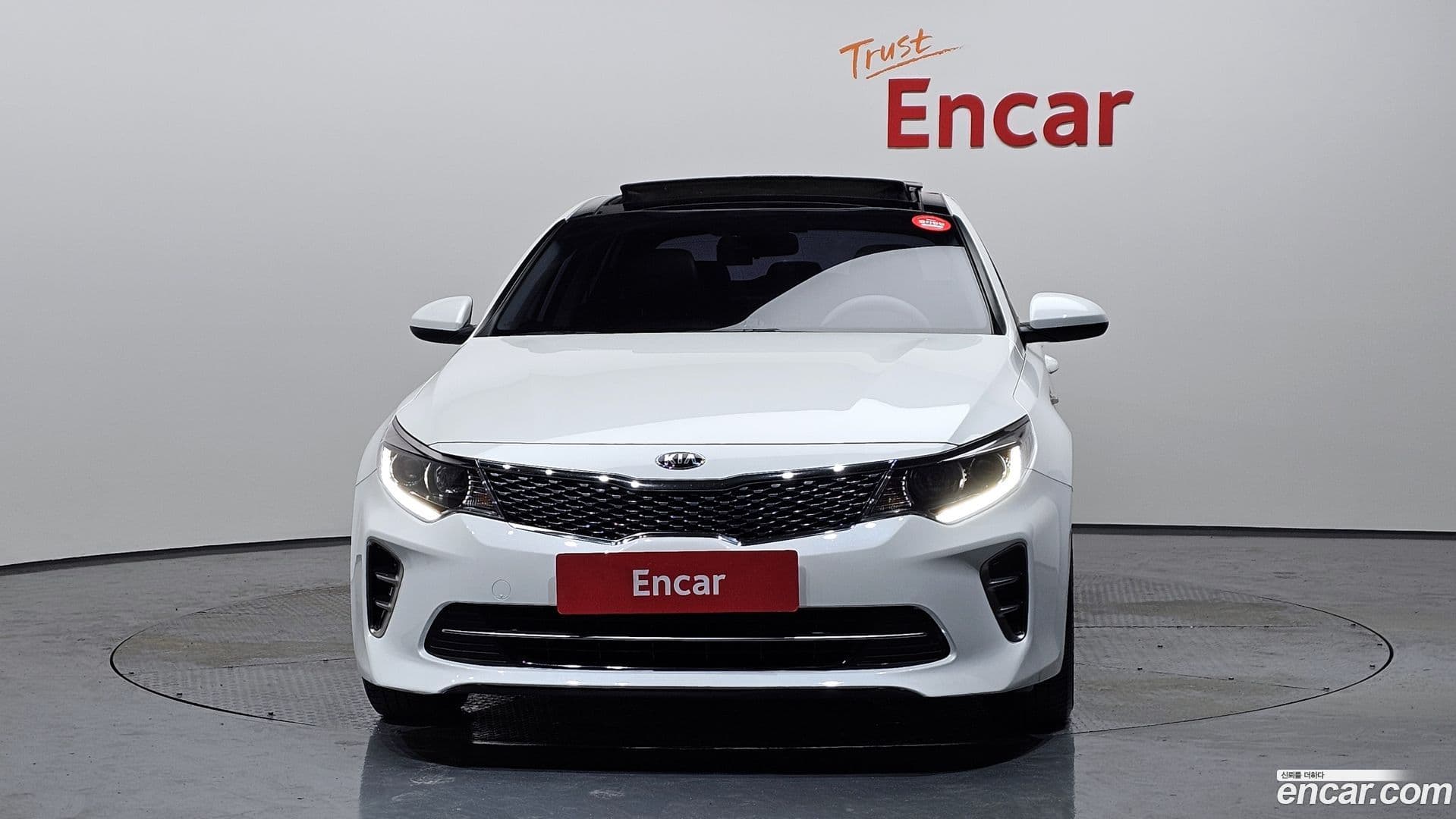 Main__Slider__Photo:K5 Kia 2015.7-2