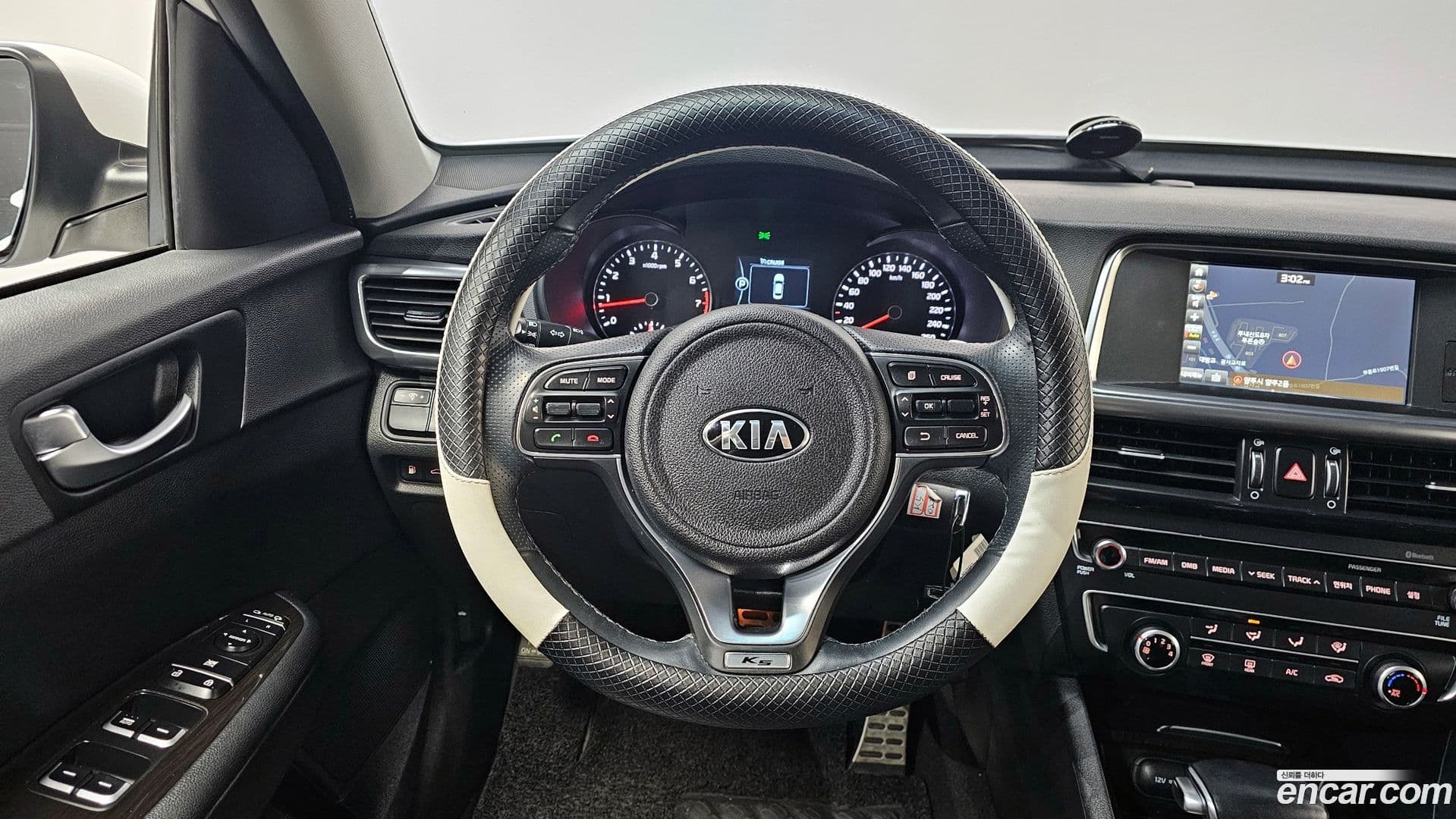 Main__Slider__Photo:K5 Kia 2015.7-12