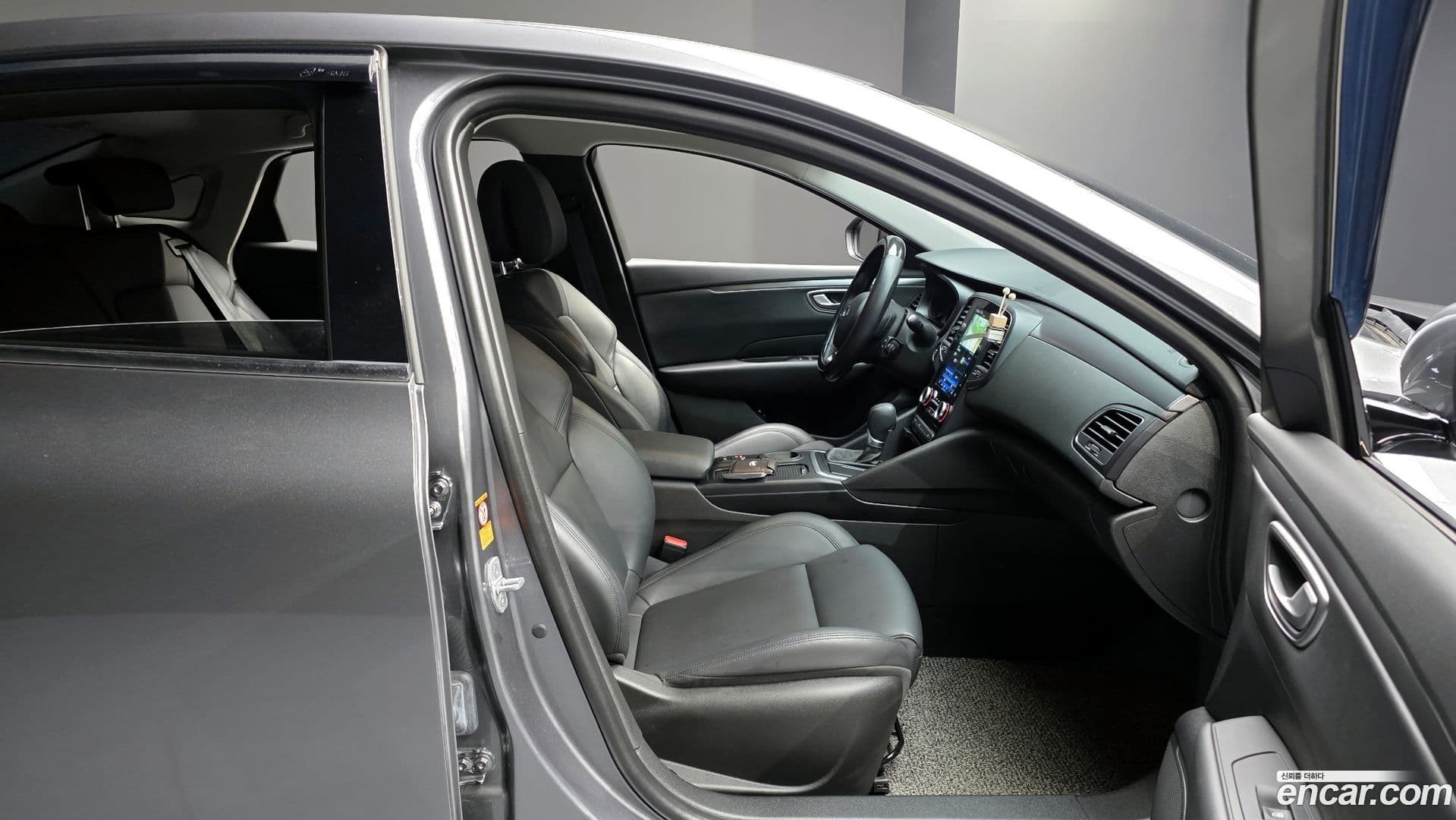 Main__Slider__Photo:SM6 Renault Korea 2020.6-9