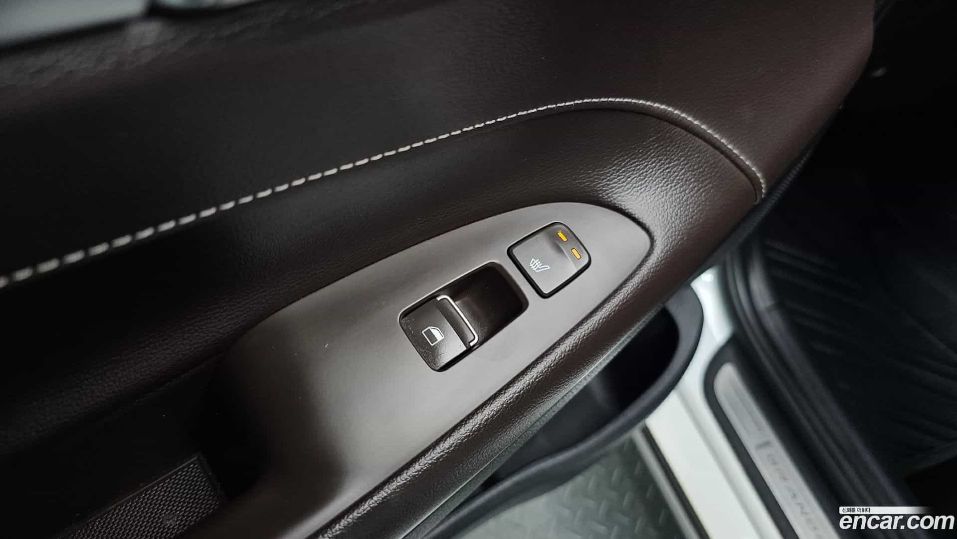 Grandeur Hyundai 2018.10-OPTION-022