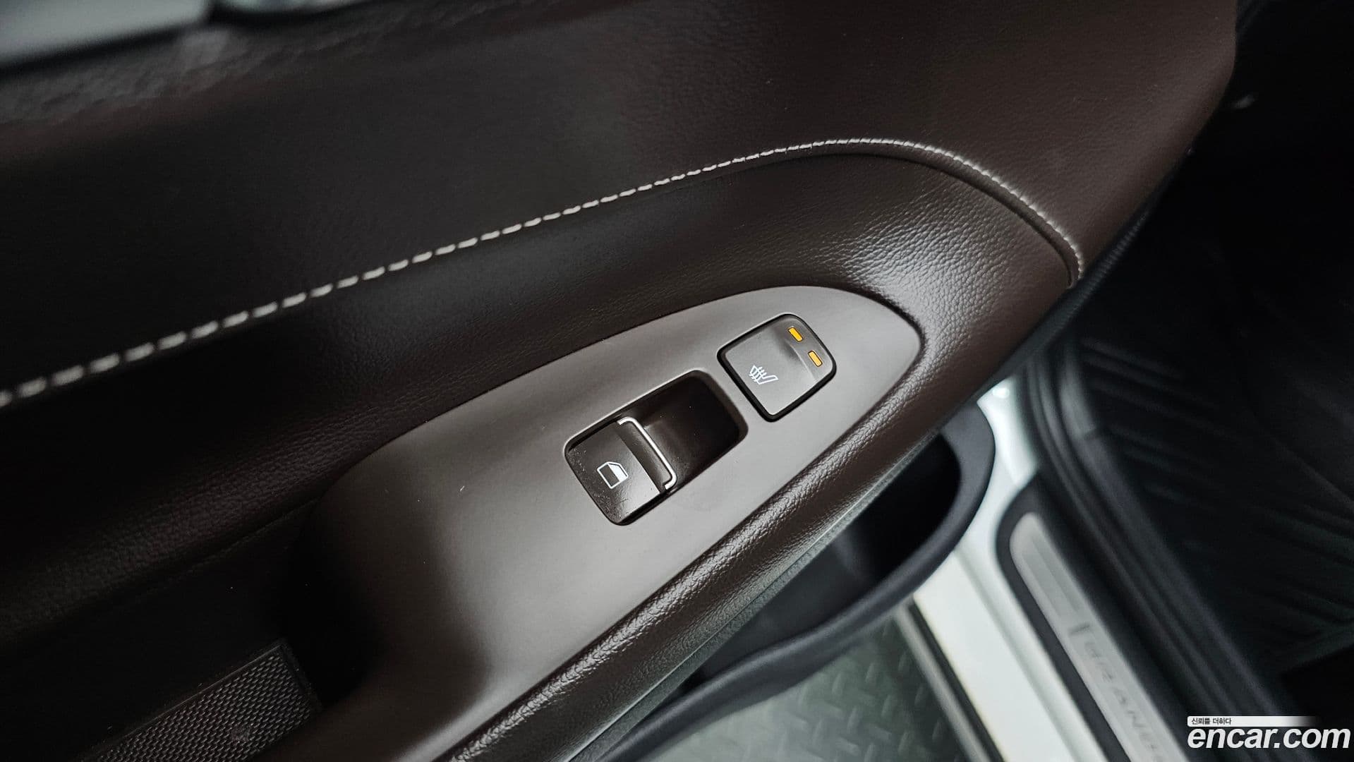 Main__Slider__Photo:Grandeur Hyundai 2018.10-17