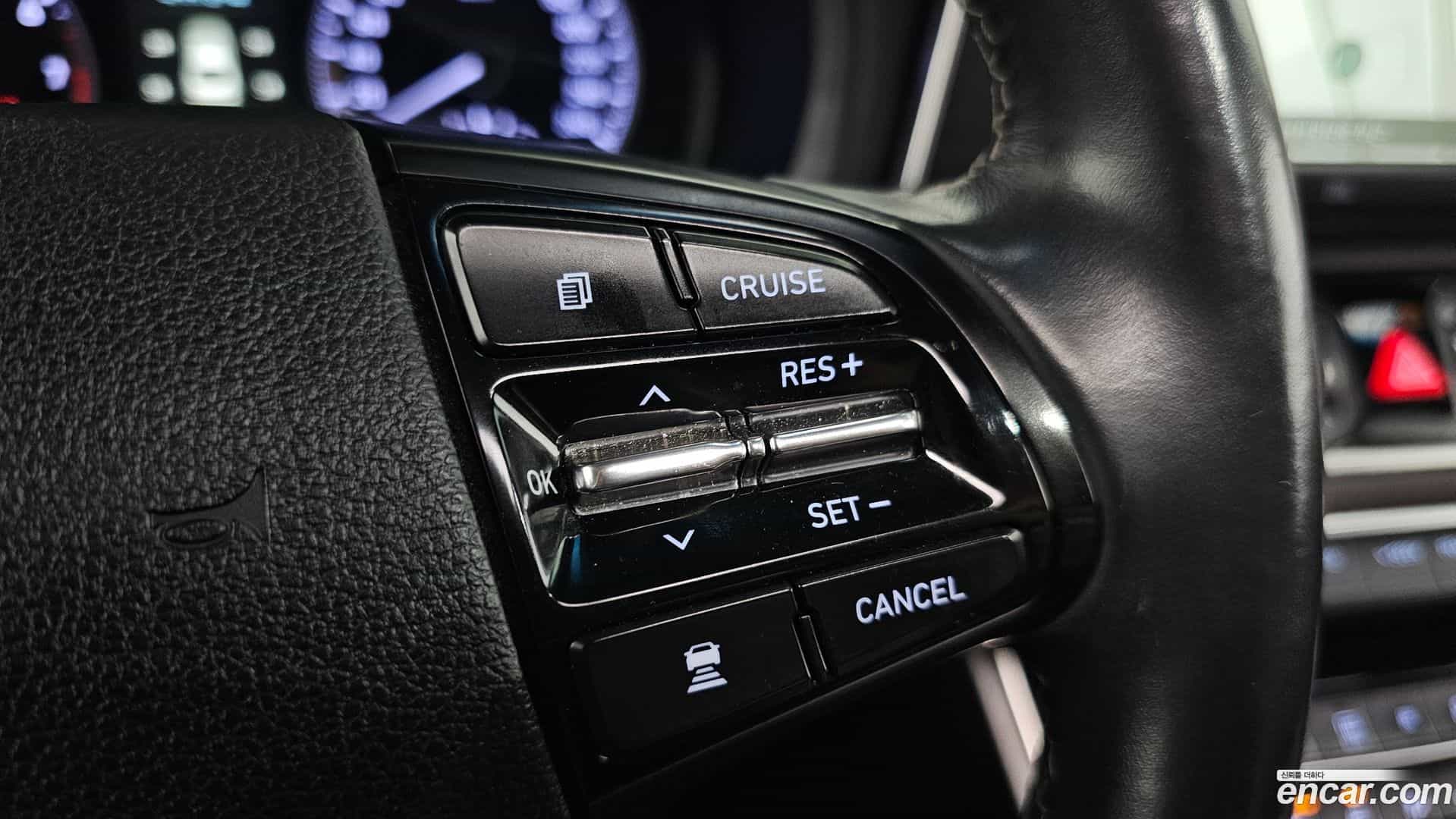 Grandeur Hyundai 2018.10-OPTION-024