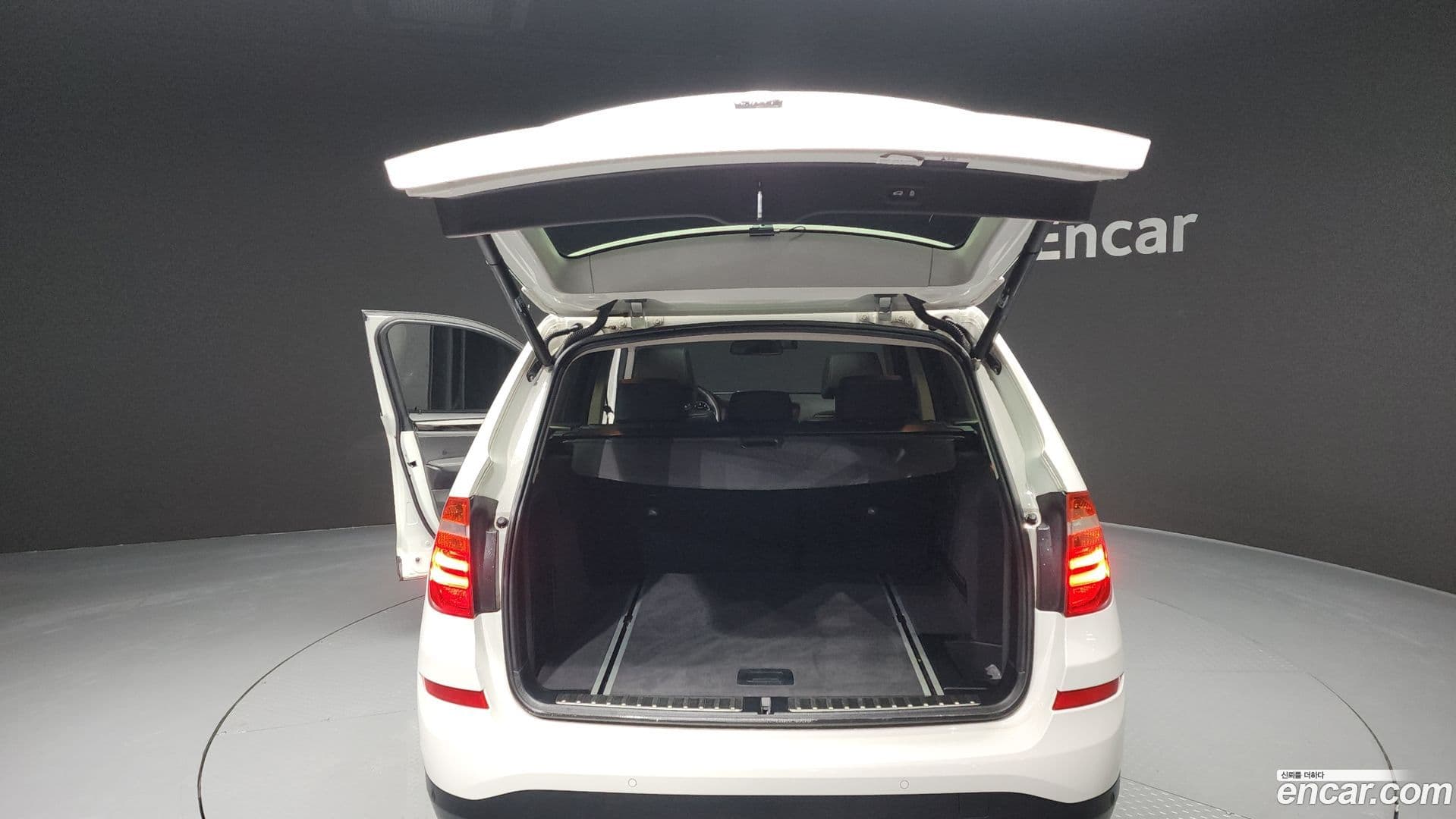 Main__Slider__Photo:X3 BMW 2016.2-19