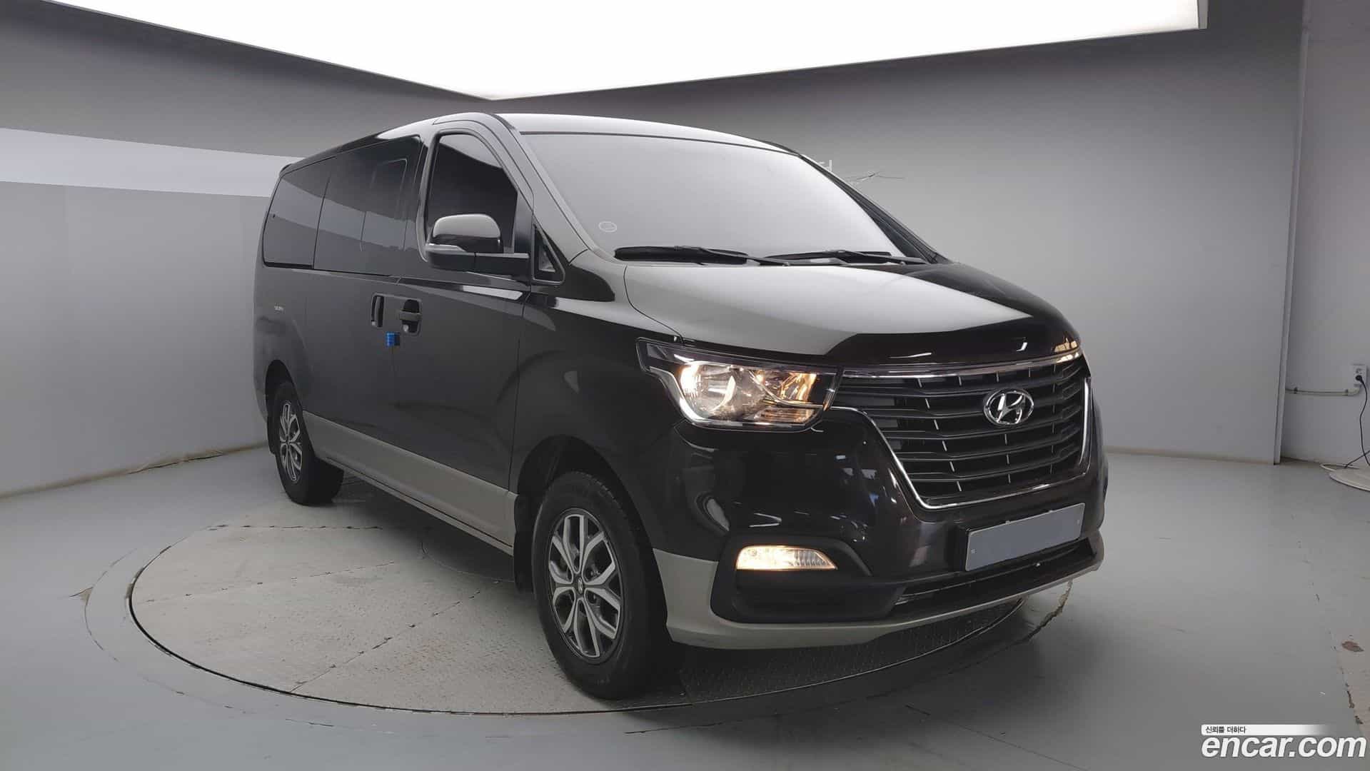 Starex Hyundai 2018.10-OUTER-003