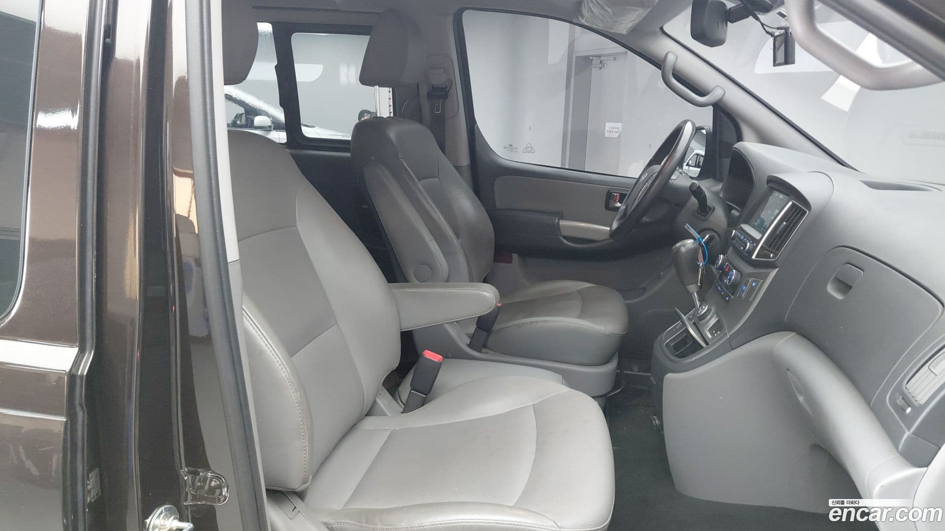 Main__Slider__Photo:Starex Hyundai 2018.10-6