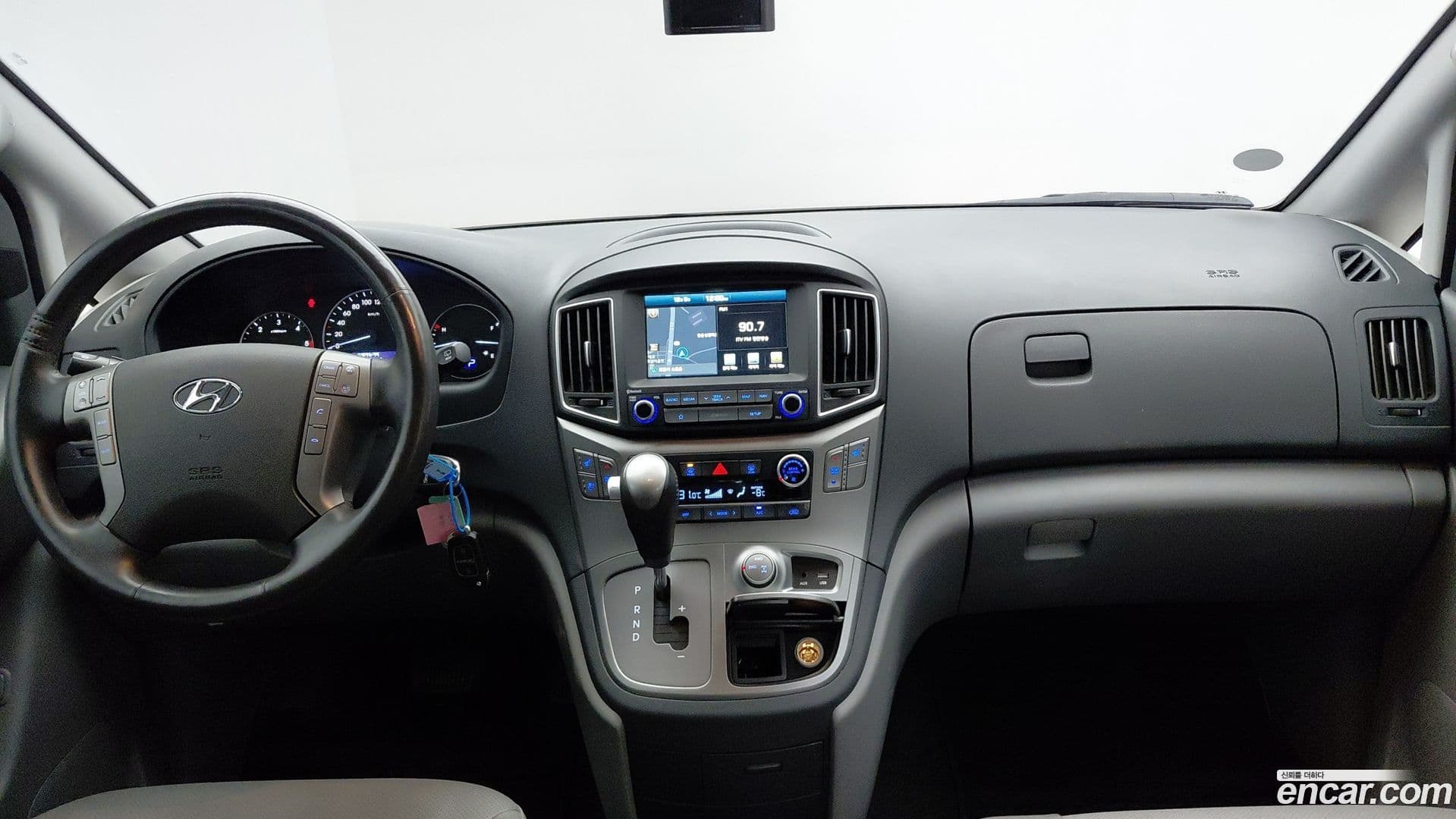 Main__Slider__Photo:Starex Hyundai 2018.10-8